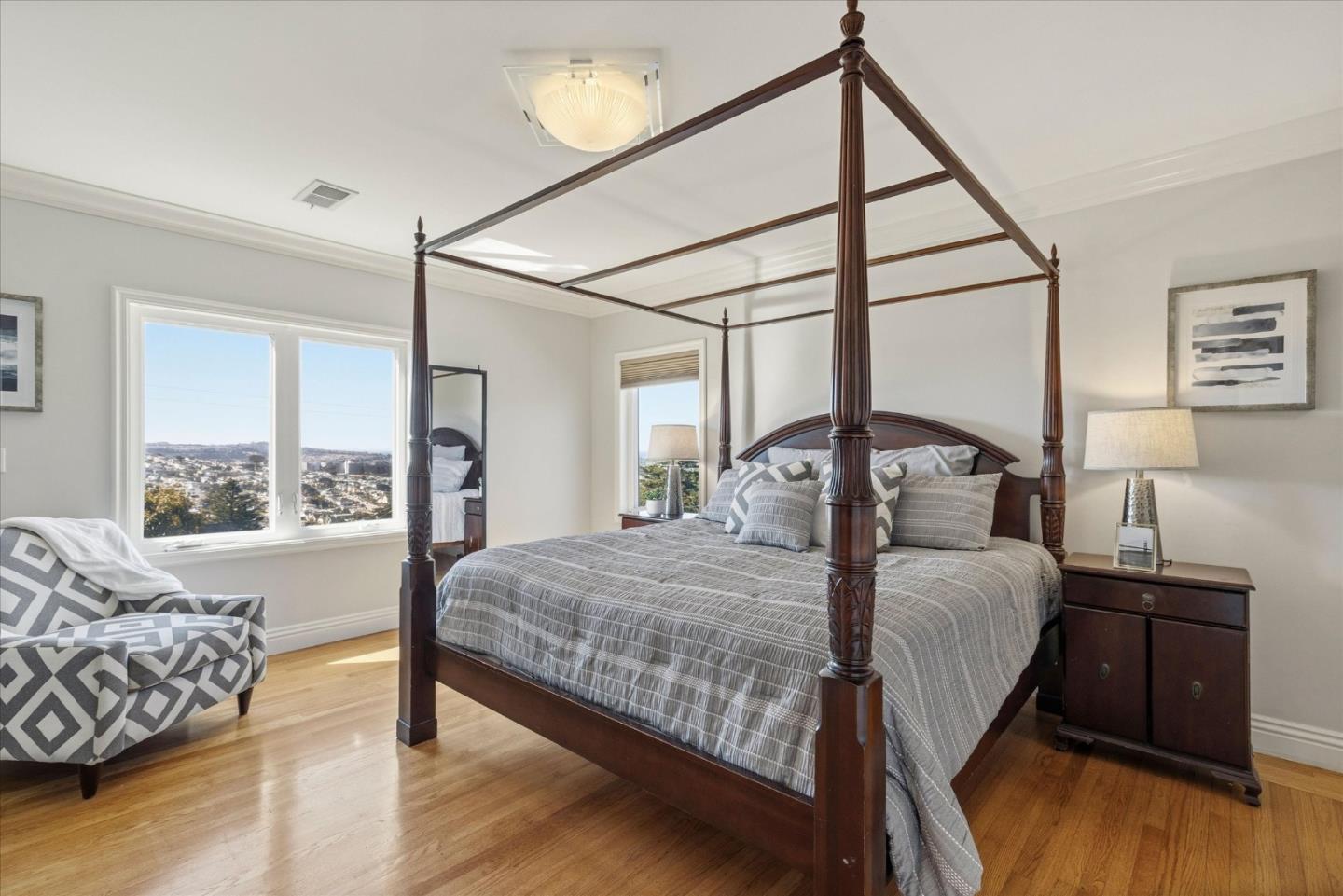 Detail Gallery Image 13 of 46 For 155 Upland Dr, San Francisco,  CA 94127 - 4 Beds | 4/2 Baths