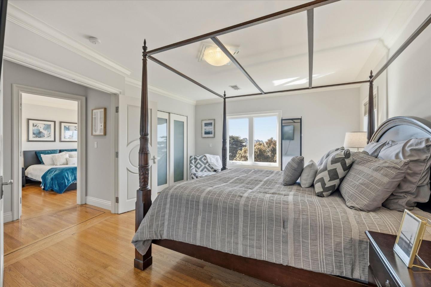 Detail Gallery Image 14 of 46 For 155 Upland Dr, San Francisco,  CA 94127 - 4 Beds | 4/2 Baths