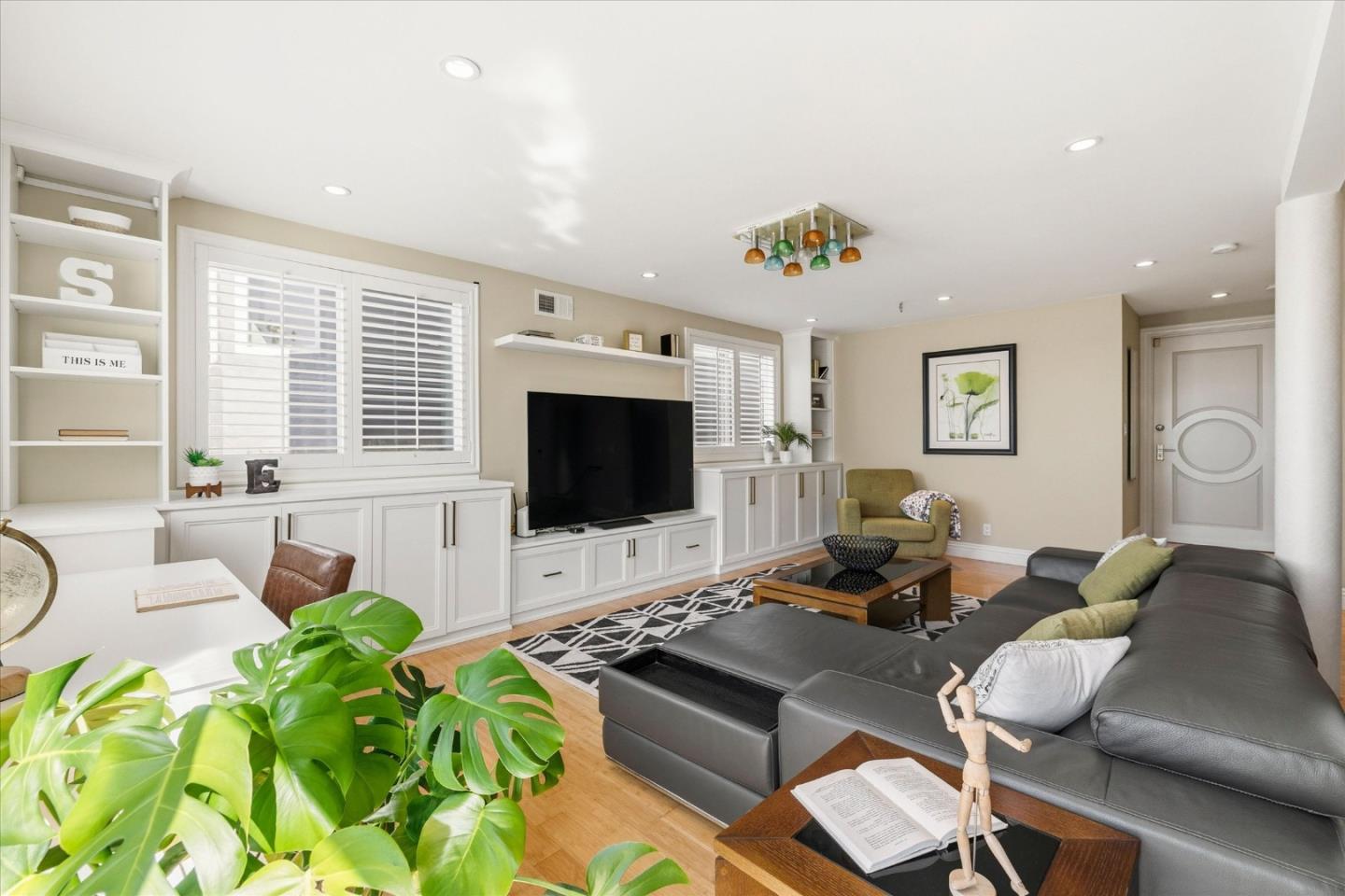 Detail Gallery Image 22 of 46 For 155 Upland Dr, San Francisco,  CA 94127 - 4 Beds | 4/2 Baths