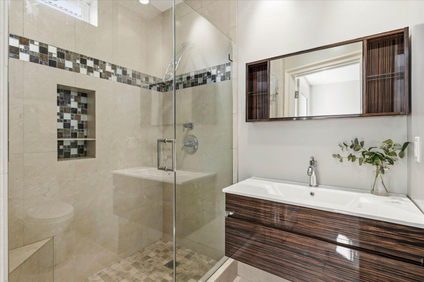 Detail Gallery Image 27 of 46 For 155 Upland Dr, San Francisco,  CA 94127 - 4 Beds | 4/2 Baths