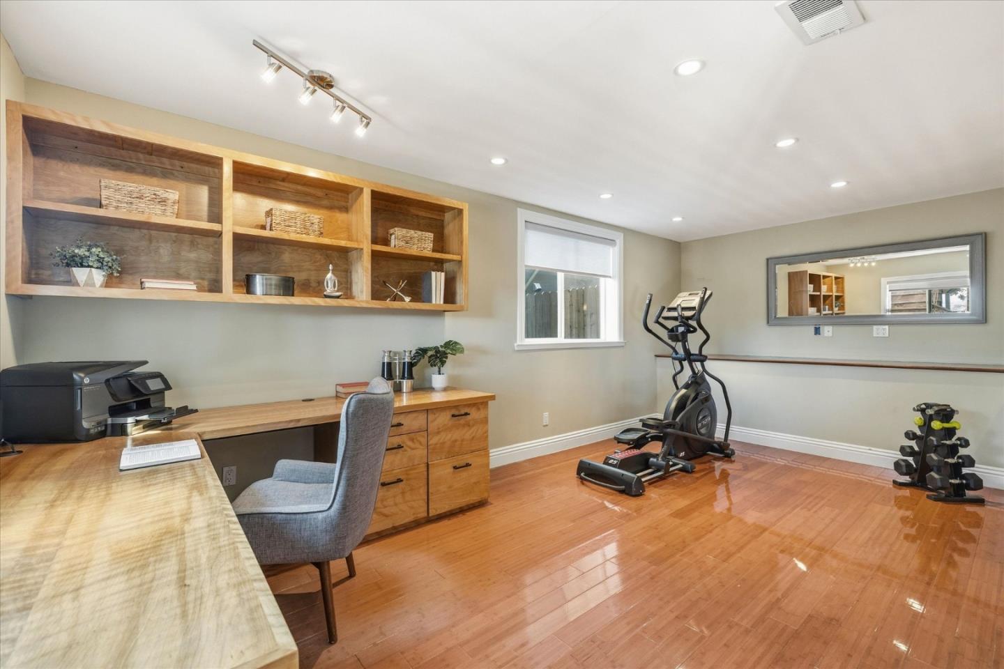 Detail Gallery Image 29 of 46 For 155 Upland Dr, San Francisco,  CA 94127 - 4 Beds | 4/2 Baths