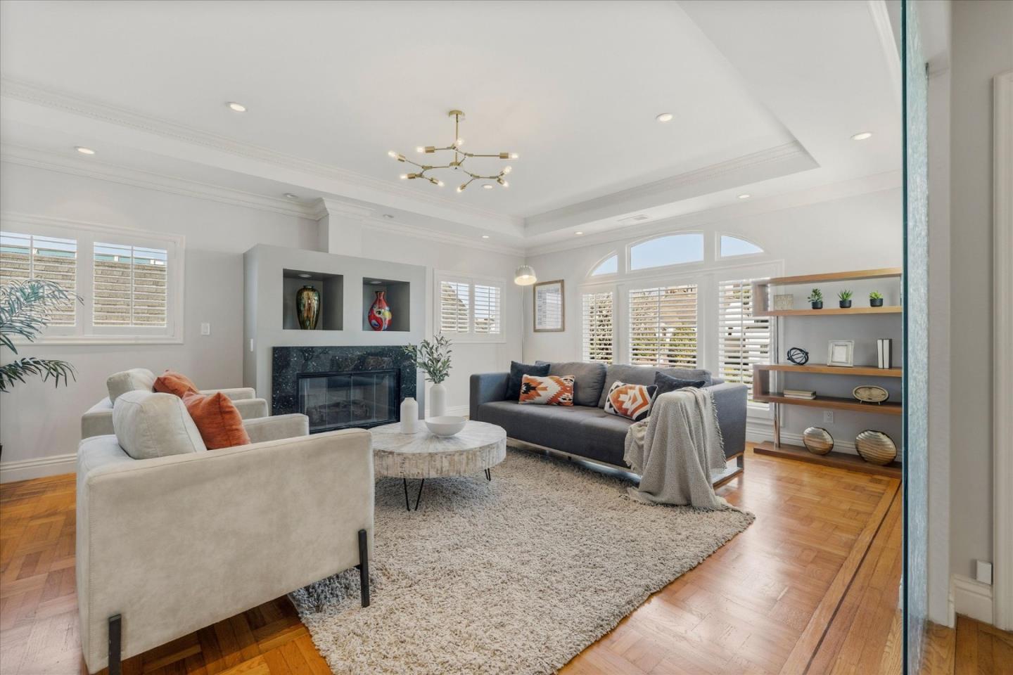 Detail Gallery Image 3 of 46 For 155 Upland Dr, San Francisco,  CA 94127 - 4 Beds | 4/2 Baths