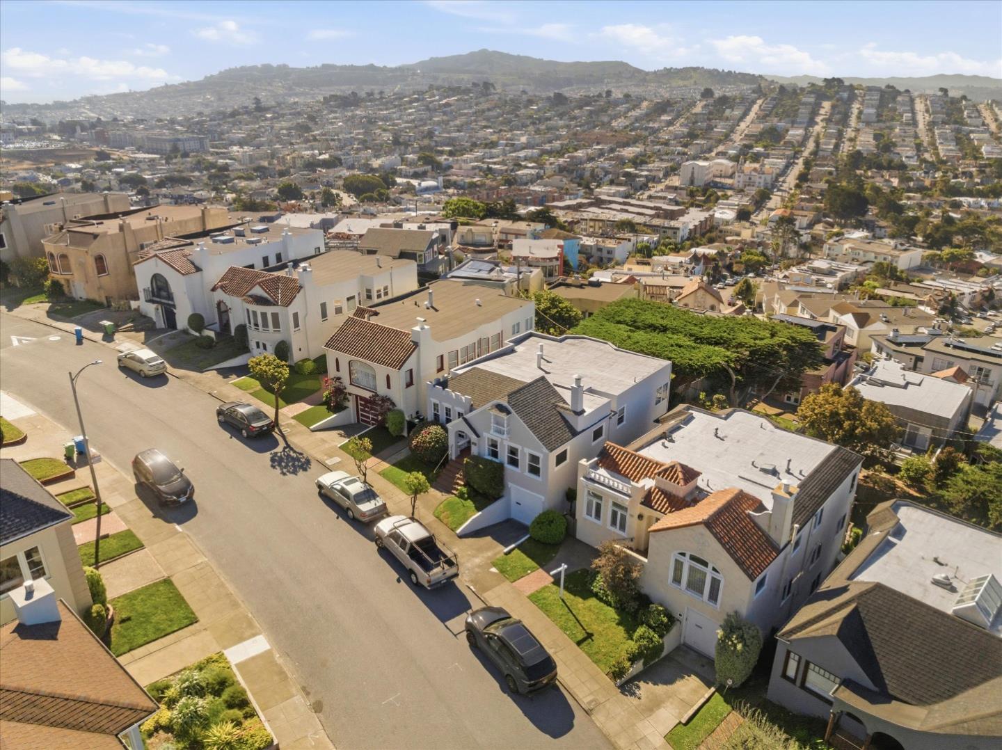 Detail Gallery Image 41 of 46 For 155 Upland Dr, San Francisco,  CA 94127 - 4 Beds | 4/2 Baths