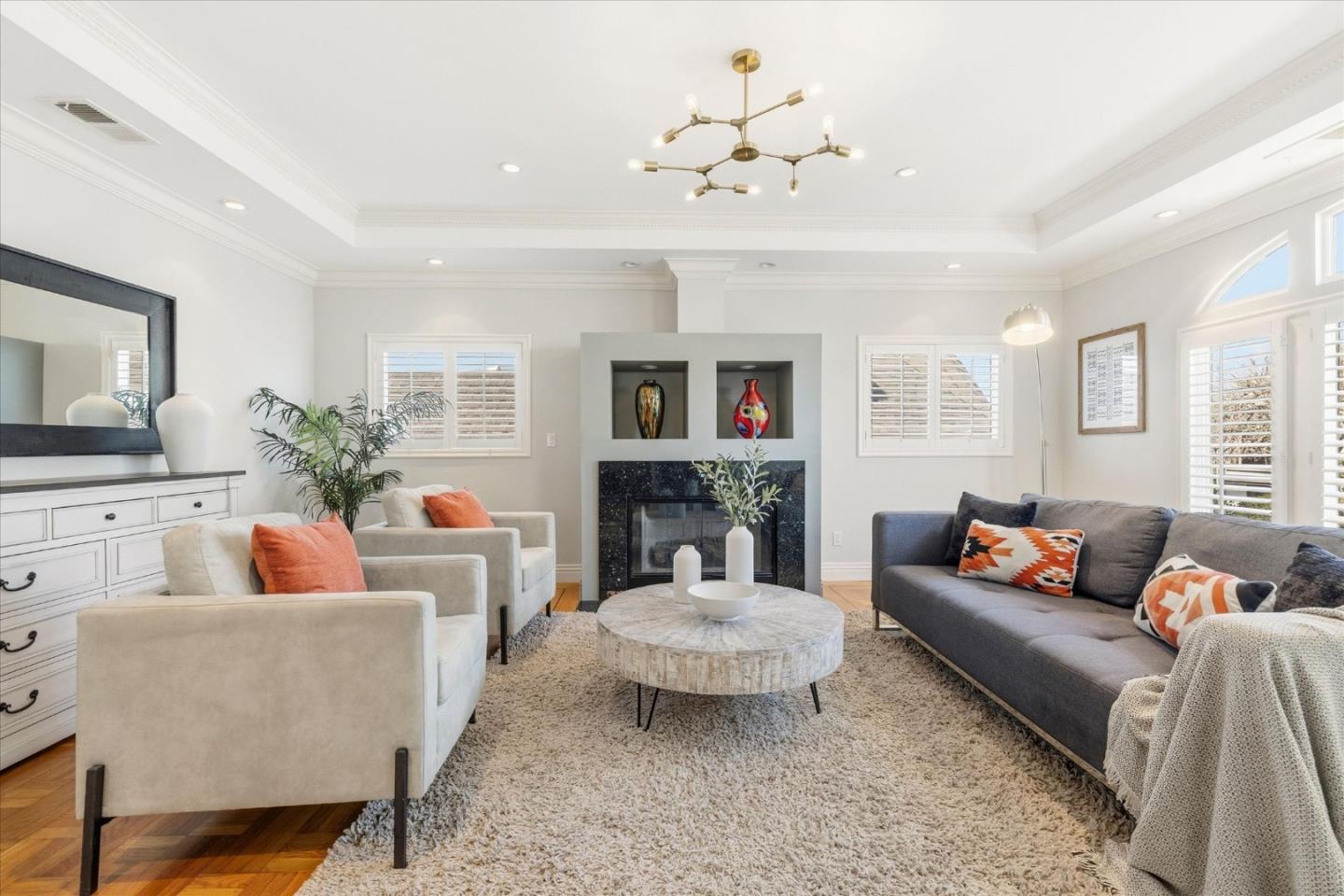 Detail Gallery Image 5 of 46 For 155 Upland Dr, San Francisco,  CA 94127 - 4 Beds | 4/2 Baths