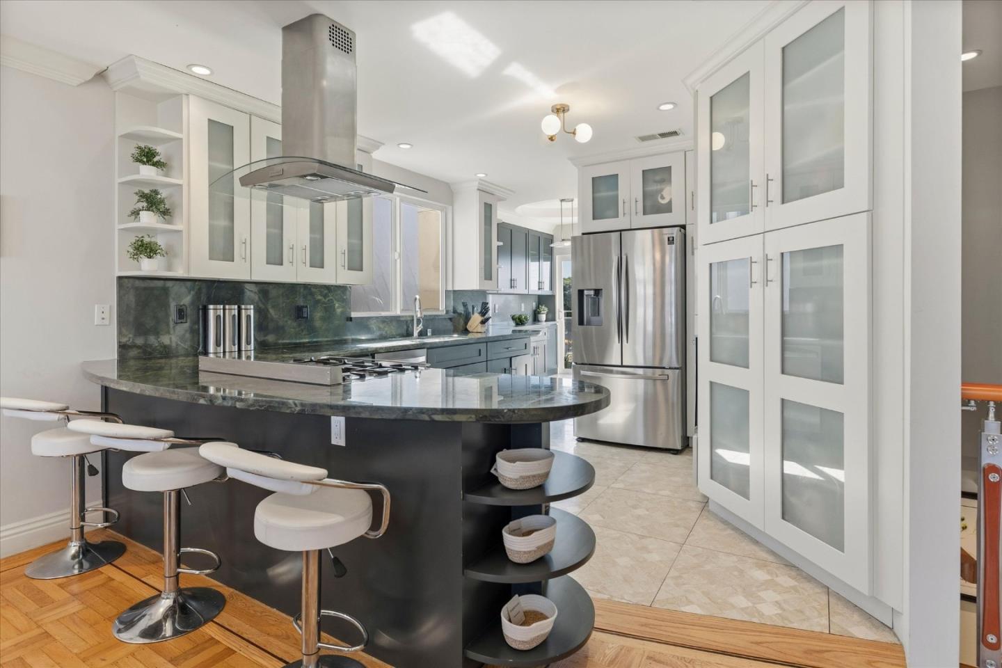 Detail Gallery Image 8 of 46 For 155 Upland Dr, San Francisco,  CA 94127 - 4 Beds | 4/2 Baths