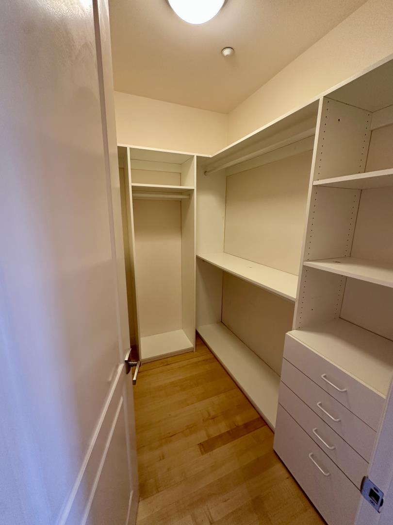 Detail Gallery Image 8 of 14 For 124 2nd St #11,  Los Altos,  CA 94022 - 3 Beds | 2 Baths