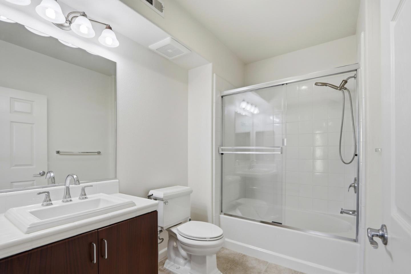 Detail Gallery Image 10 of 30 For 1101 S Main St #316,  Milpitas,  CA 95035 - 2 Beds | 2 Baths