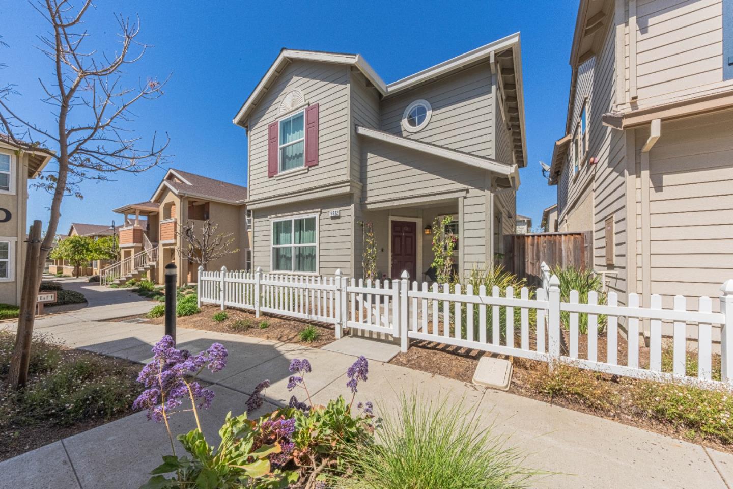 Front Image Thumbnail for ML82039811