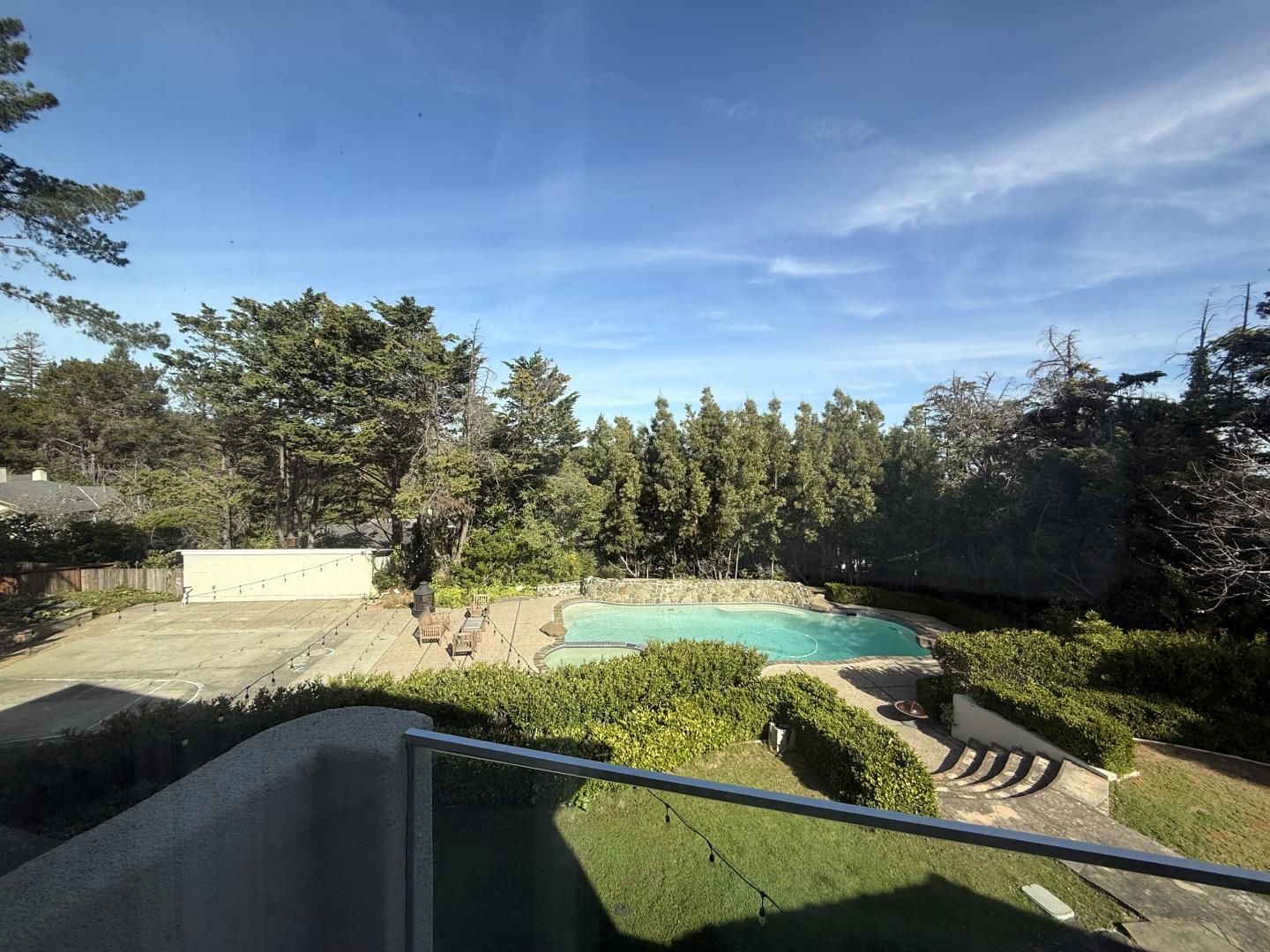 Detail Gallery Image 7 of 12 For 20 Silk Tree Pl, Hillsborough,  CA 94010 - 6 Beds | 8/1 Baths