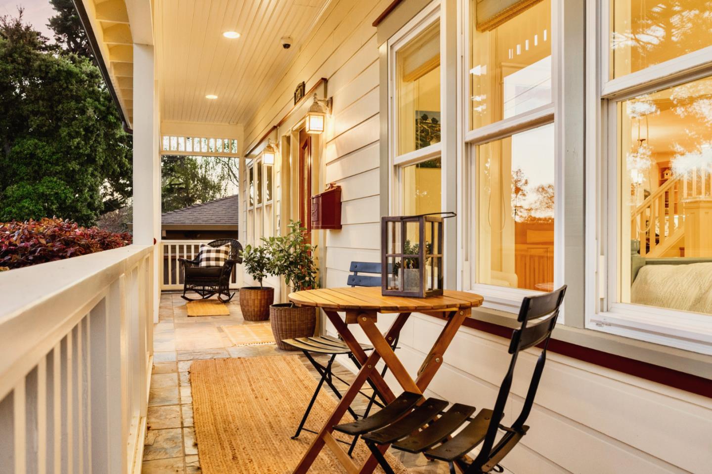 Detail Gallery Image 4 of 42 For 234 Plateau Ave, Santa Cruz,  CA 95060 - 4 Beds | 3 Baths