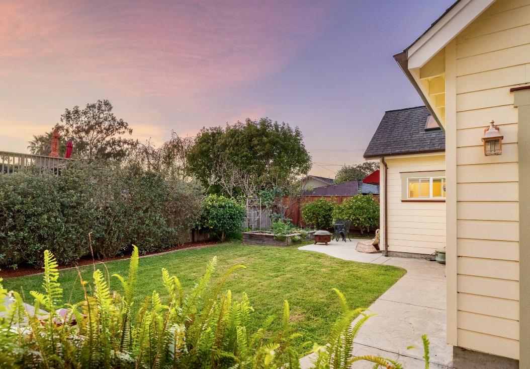 Detail Gallery Image 8 of 42 For 234 Plateau Ave, Santa Cruz,  CA 95060 - 4 Beds | 3 Baths