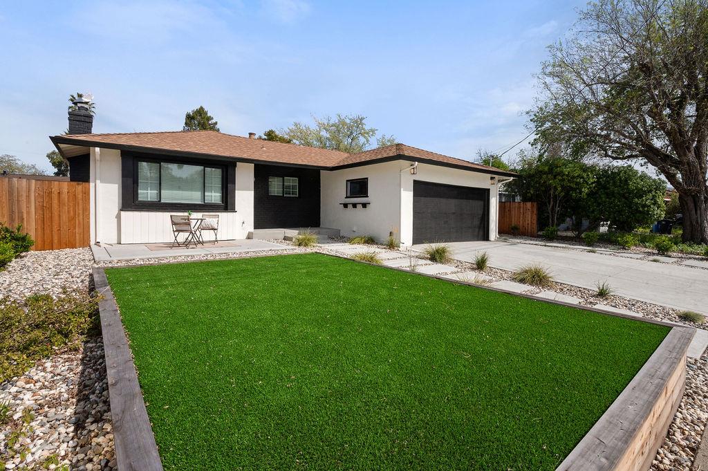 Detail Gallery Image 2 of 39 For 954 Alla Ave, Concord,  CA 94518 - 4 Beds | 2 Baths