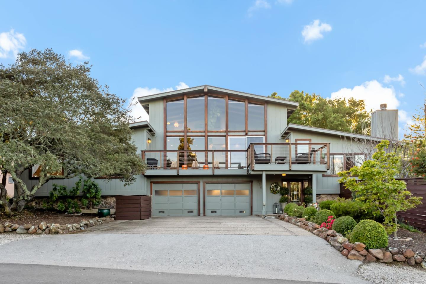 Detail Gallery Image 2 of 64 For 720 Temescal Way, Redwood City,  CA 94062 - 5 Beds | 3 Baths