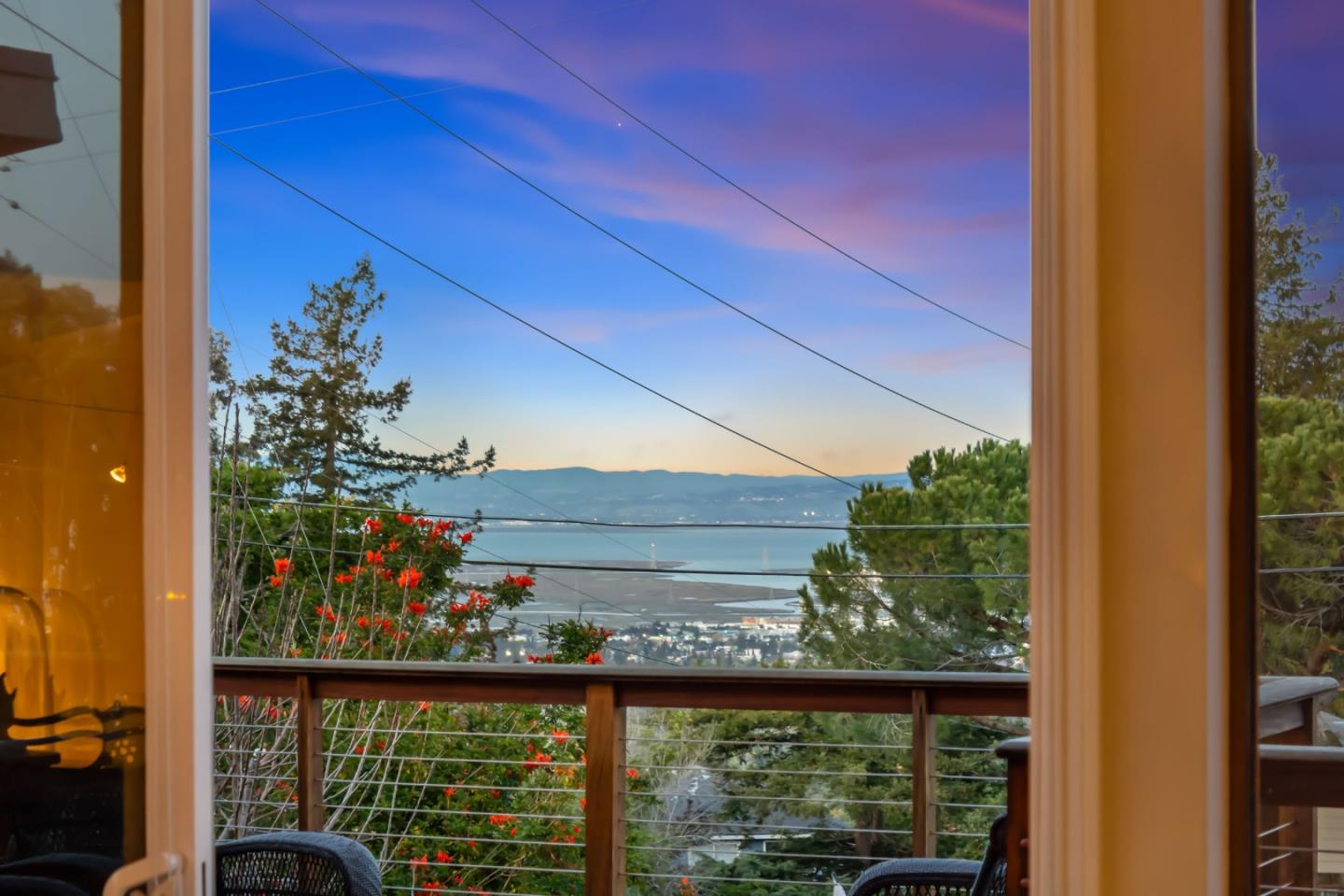 Detail Gallery Image 5 of 64 For 720 Temescal Way, Redwood City,  CA 94062 - 5 Beds | 3 Baths