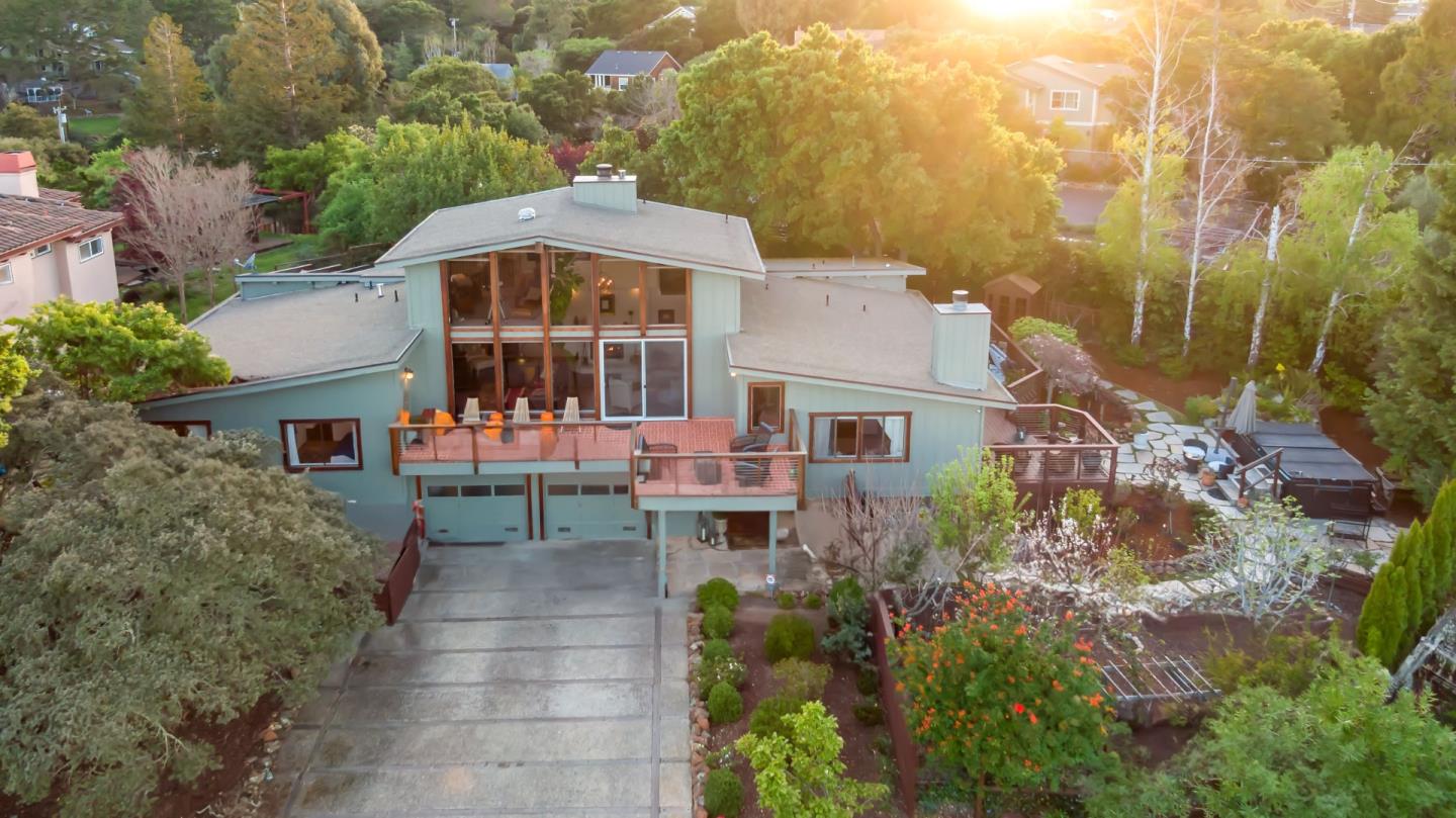 Detail Gallery Image 7 of 64 For 720 Temescal Way, Redwood City,  CA 94062 - 5 Beds | 3 Baths