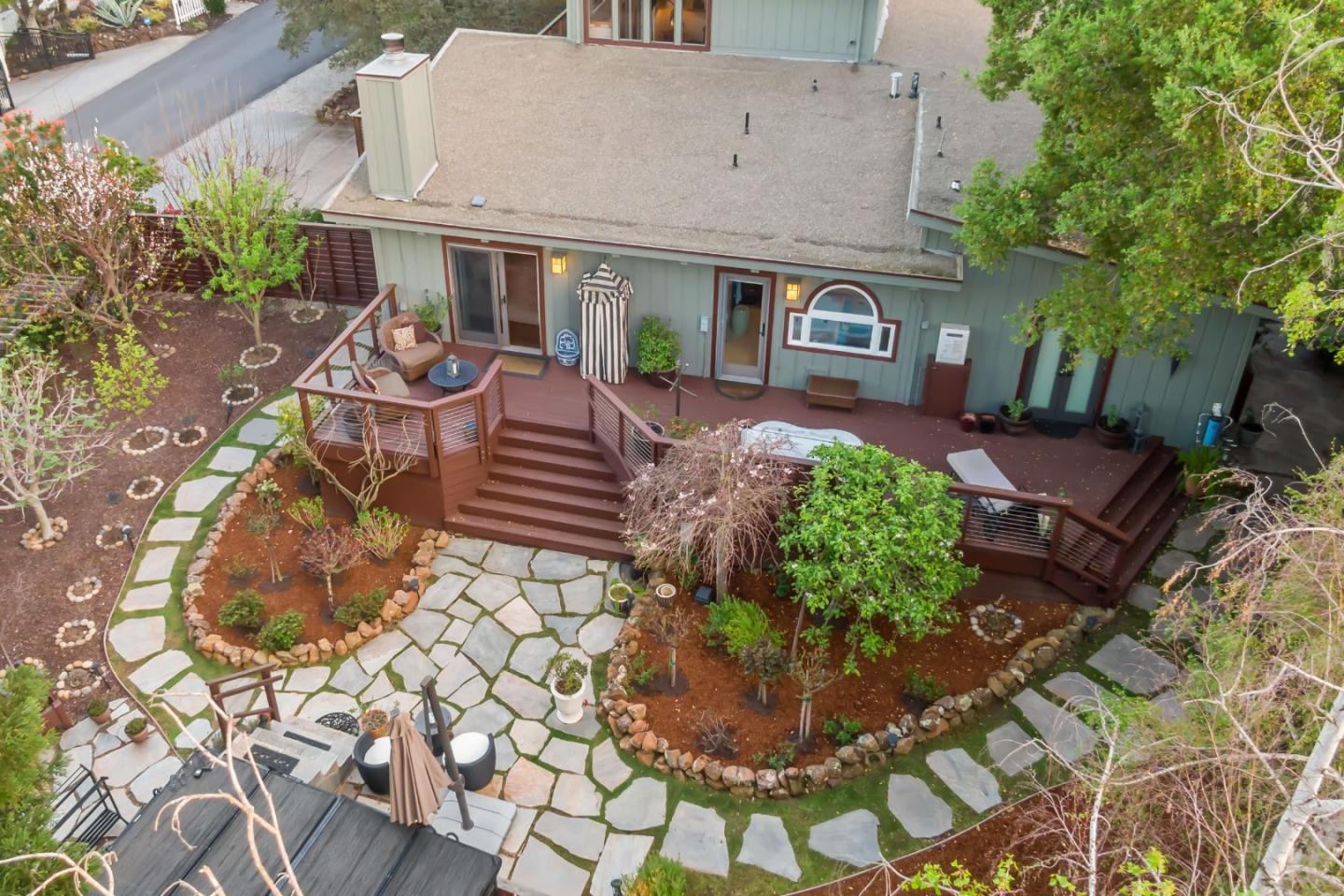 Detail Gallery Image 9 of 64 For 720 Temescal Way, Redwood City,  CA 94062 - 5 Beds | 3 Baths