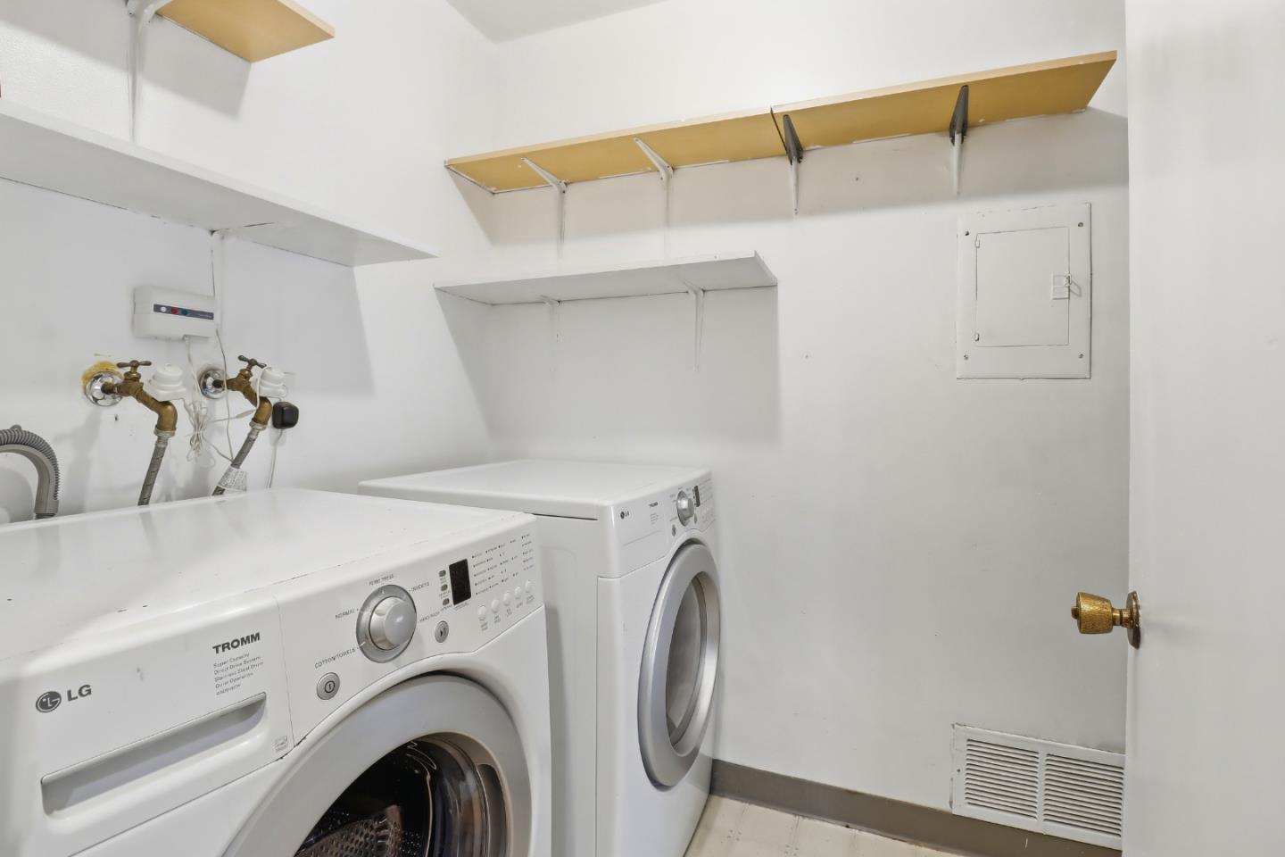 Detail Gallery Image 38 of 46 For 395 Fanyon St, Milpitas,  CA 95035 - – Beds | – Baths