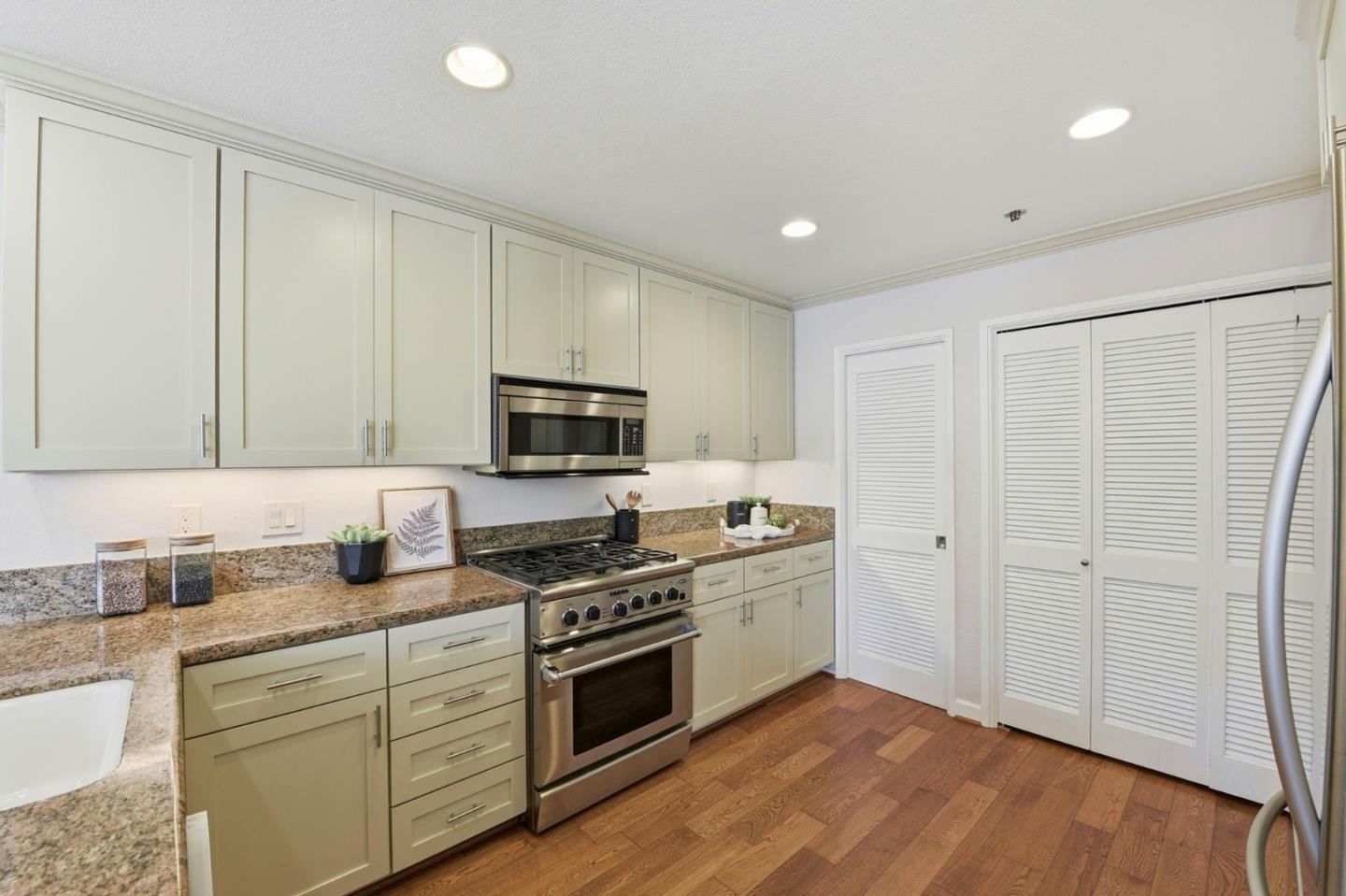 Photo #7: ML82039825 Listing: Photo #7