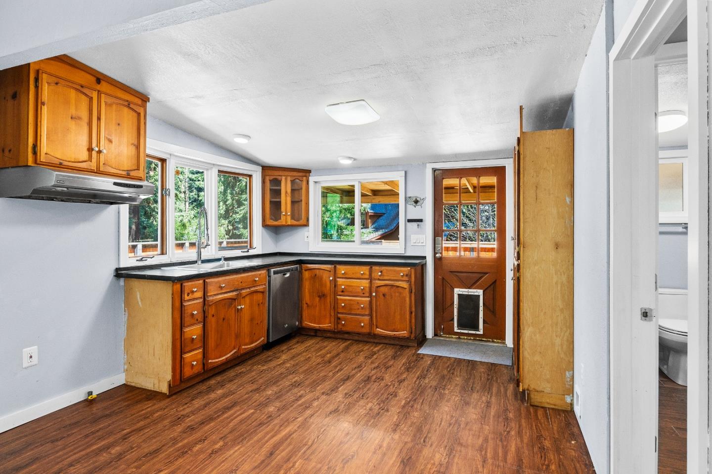 Detail Gallery Image 3 of 40 For 15666 Kings Creek Rd, Boulder Creek,  CA 95006 - 2 Beds | 2 Baths