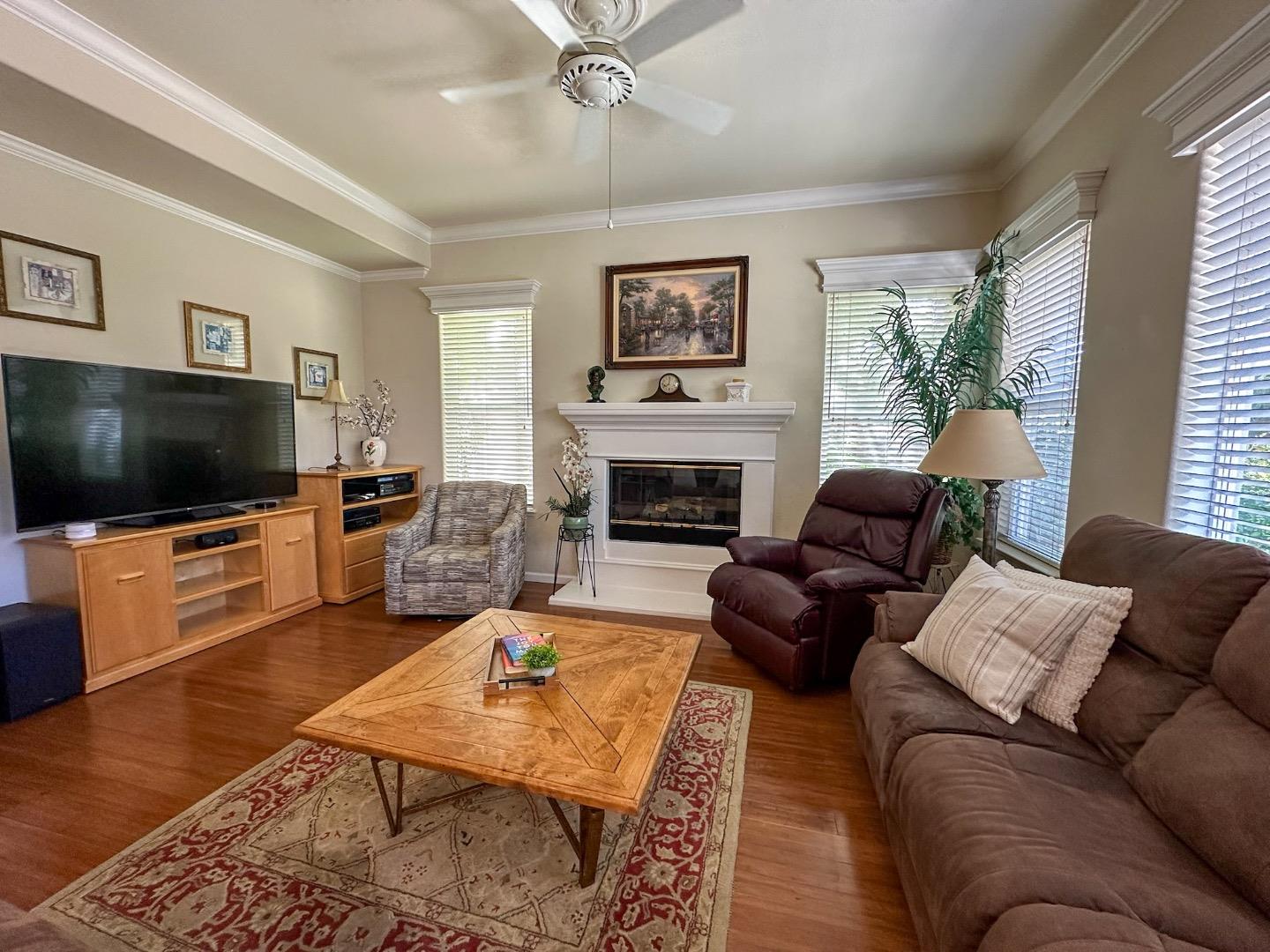 Detail Gallery Image 12 of 44 For 17629 Bentley Dr, Morgan Hill,  CA 95037 - 5 Beds | 4/1 Baths