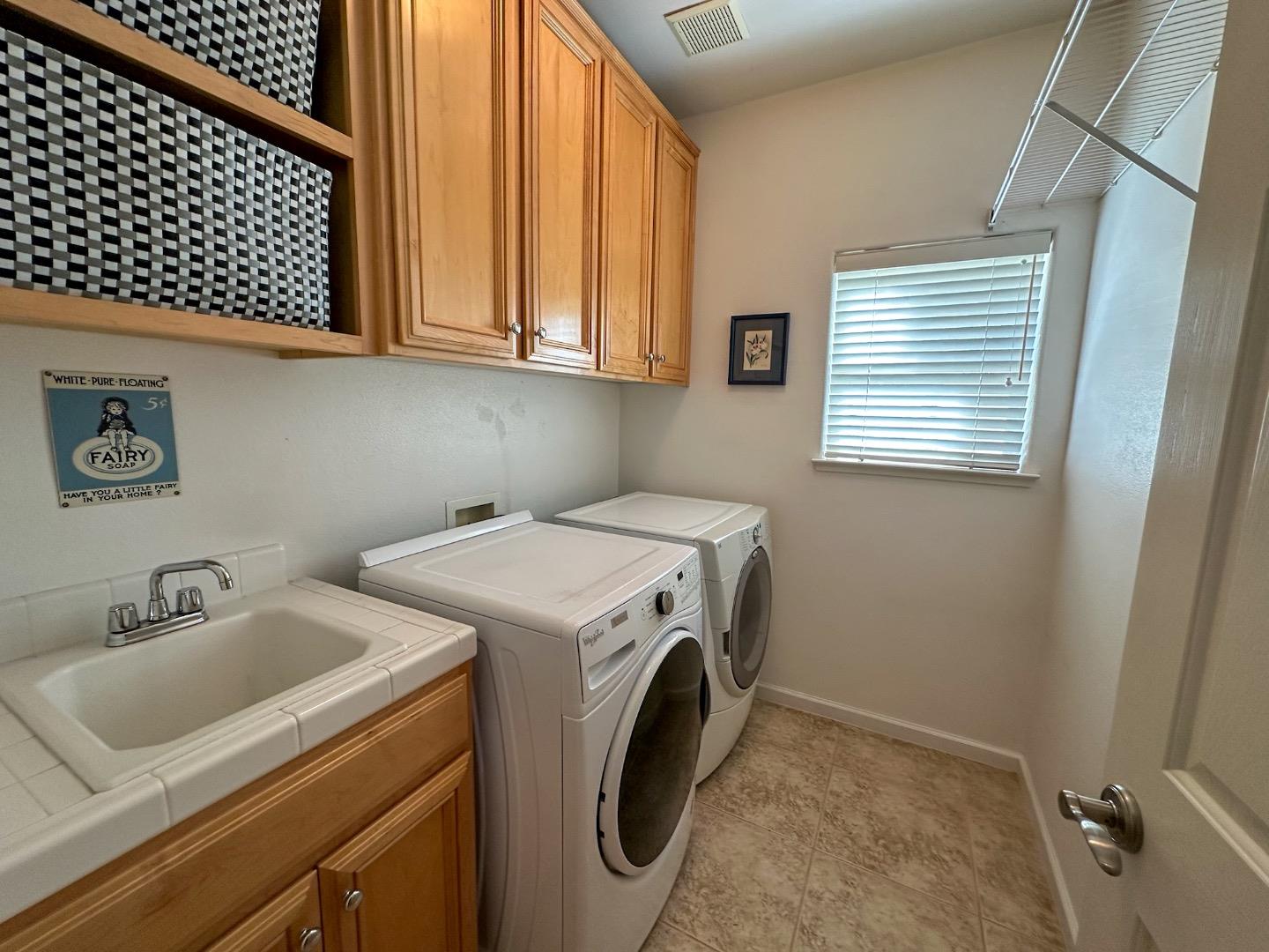 Detail Gallery Image 20 of 44 For 17629 Bentley Dr, Morgan Hill,  CA 95037 - 5 Beds | 4/1 Baths