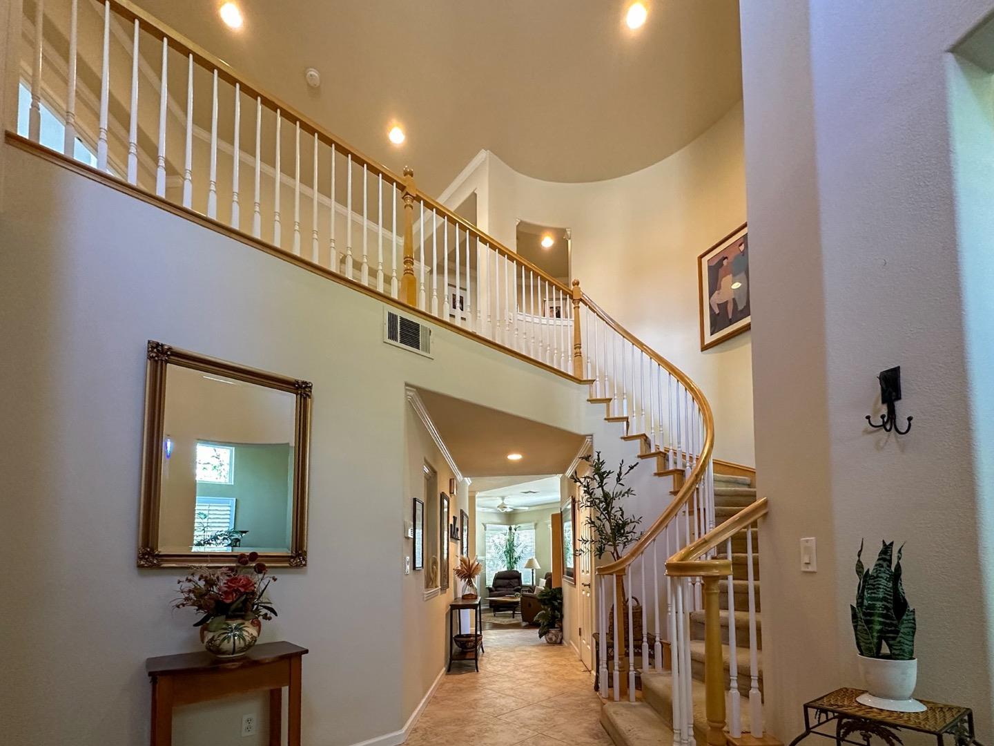 Detail Gallery Image 6 of 44 For 17629 Bentley Dr, Morgan Hill,  CA 95037 - 5 Beds | 4/1 Baths