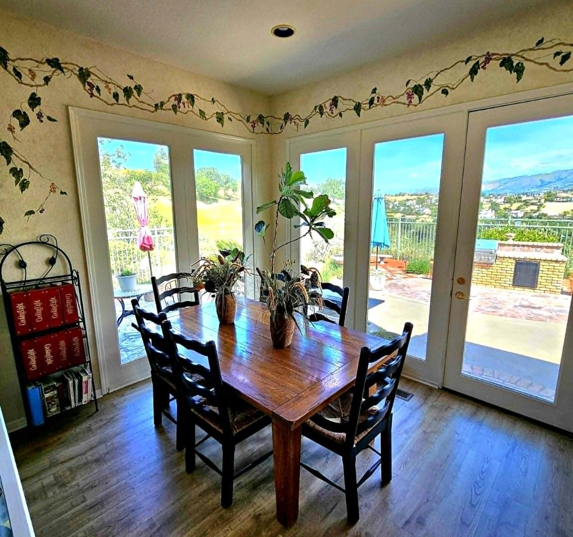 Detail Gallery Image 15 of 47 For 5000 Birkdale Way, San Jose,  CA 95138 - 4 Beds | 3/1 Baths