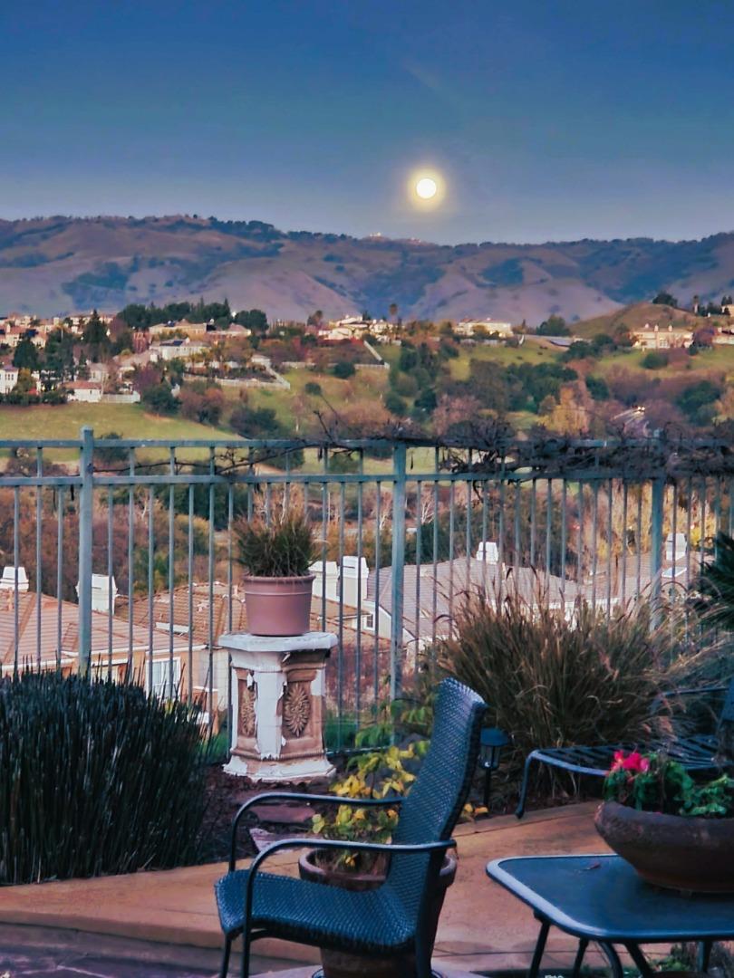 Detail Gallery Image 44 of 47 For 5000 Birkdale Way, San Jose,  CA 95138 - 4 Beds | 3/1 Baths