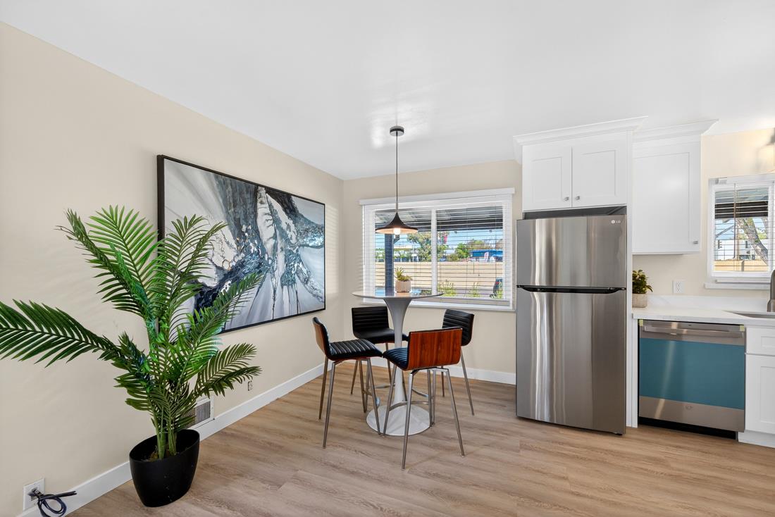 Detail Gallery Image 14 of 58 For 2991 Almaden Rd, San Jose,  CA 95125 - 4 Beds | 2 Baths