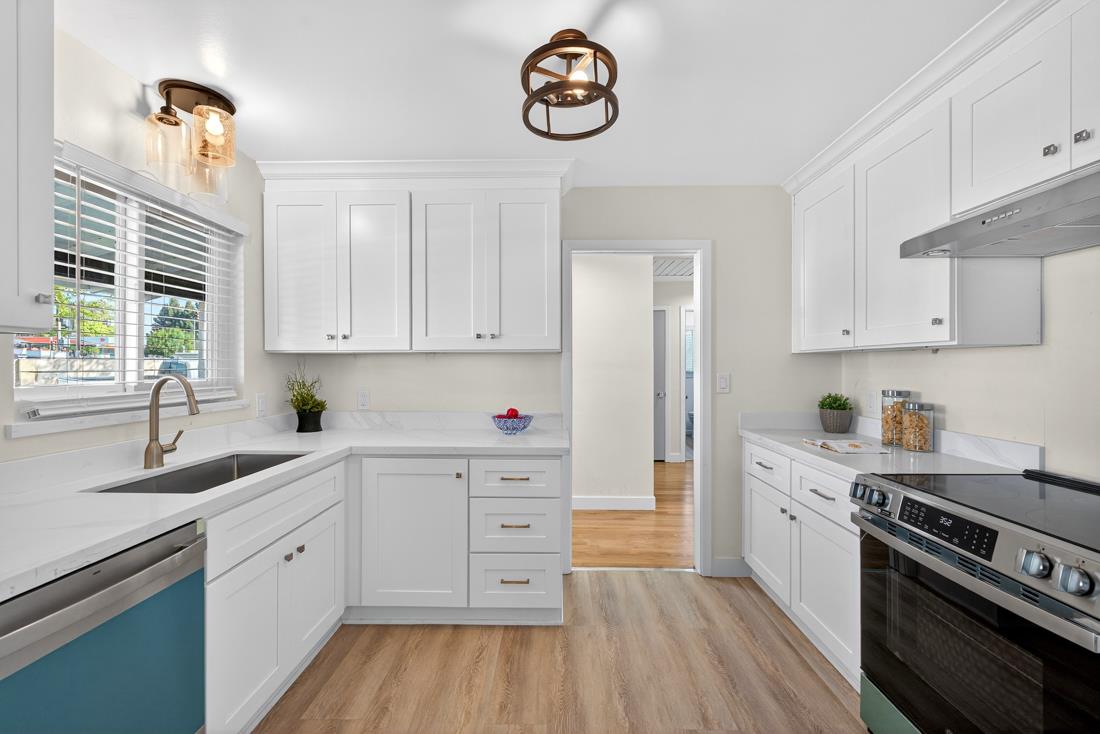 Detail Gallery Image 21 of 58 For 2991 Almaden Rd, San Jose,  CA 95125 - 4 Beds | 2 Baths