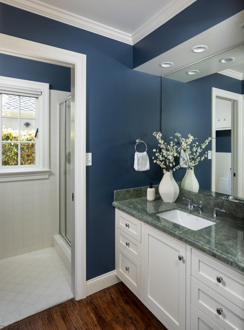 Detail Gallery Image 19 of 21 For 745 Windsor Dr, Menlo Park,  CA 94025 - 4 Beds | 3/1 Baths