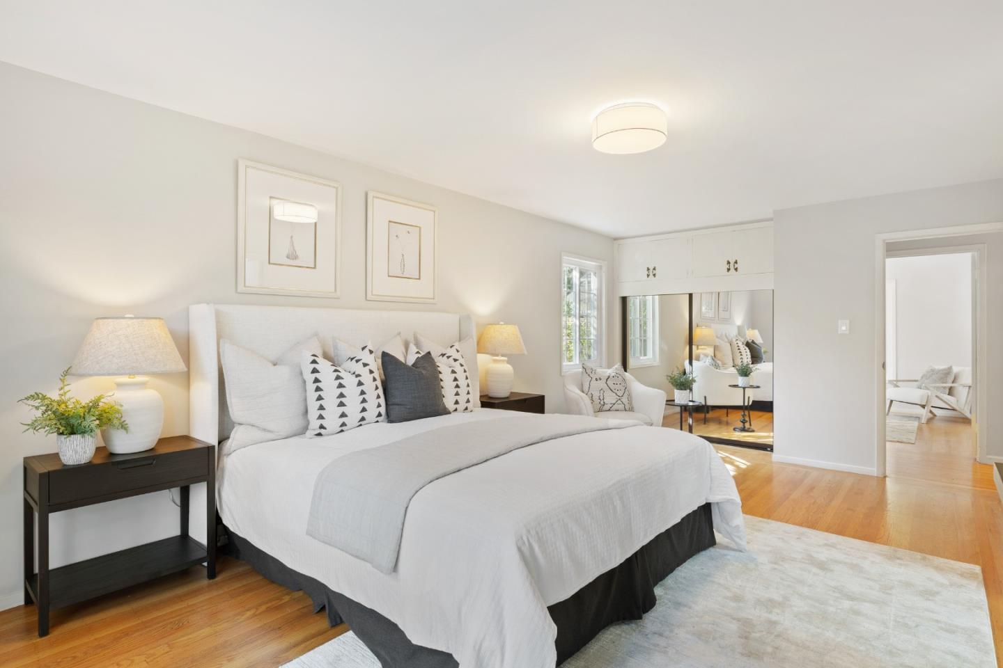 Detail Gallery Image 19 of 20 For 1527 Laurel Pl, Menlo Park,  CA 94025 - 3 Beds | 2 Baths