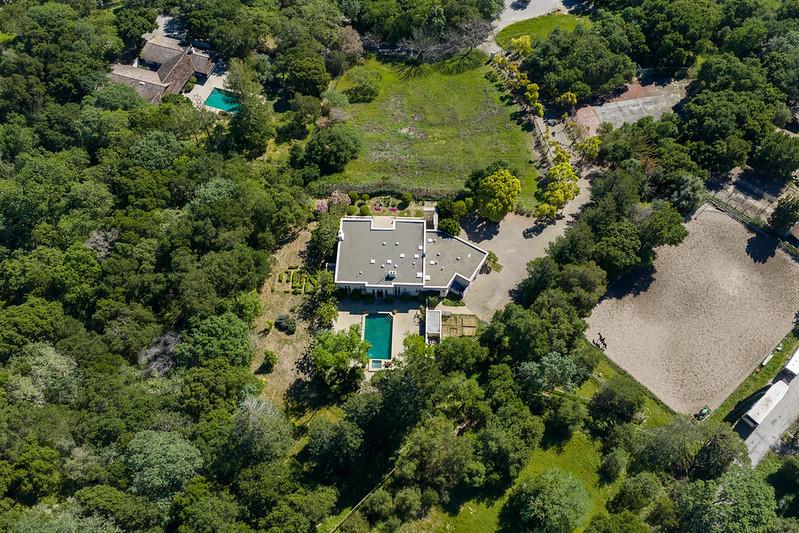 Detail Gallery Image 8 of 8 For 309 Olive Hill Ln, Woodside,  CA 94062 - 2 Beds | 3/1 Baths