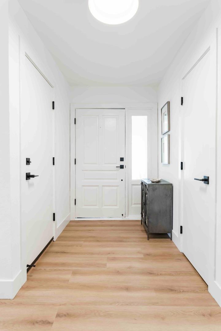 Detail Gallery Image 4 of 22 For 5399 Entrada Olmos, San Jose,  CA 95123 - 3 Beds | 2 Baths