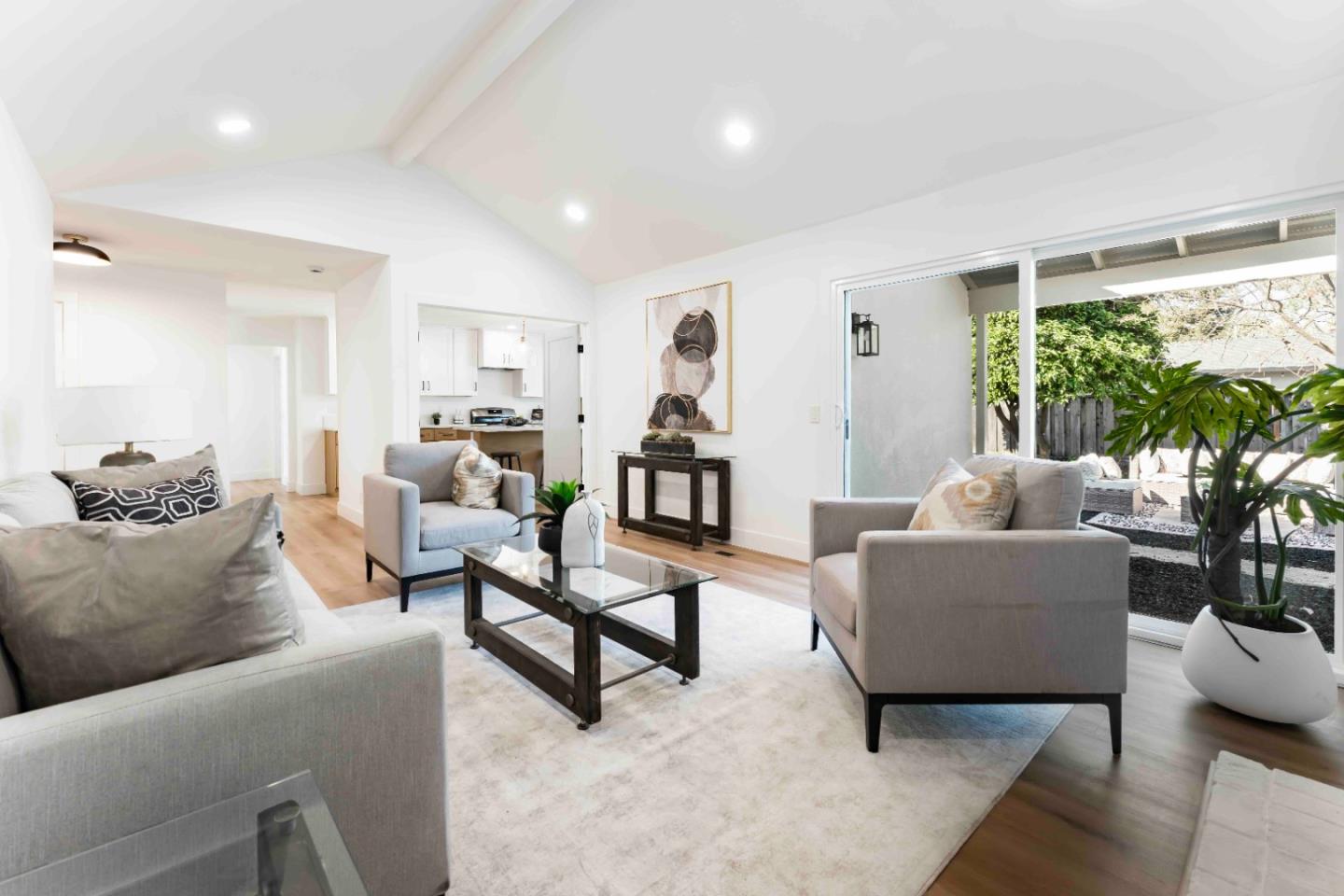 Detail Gallery Image 5 of 22 For 5399 Entrada Olmos, San Jose,  CA 95123 - 3 Beds | 2 Baths