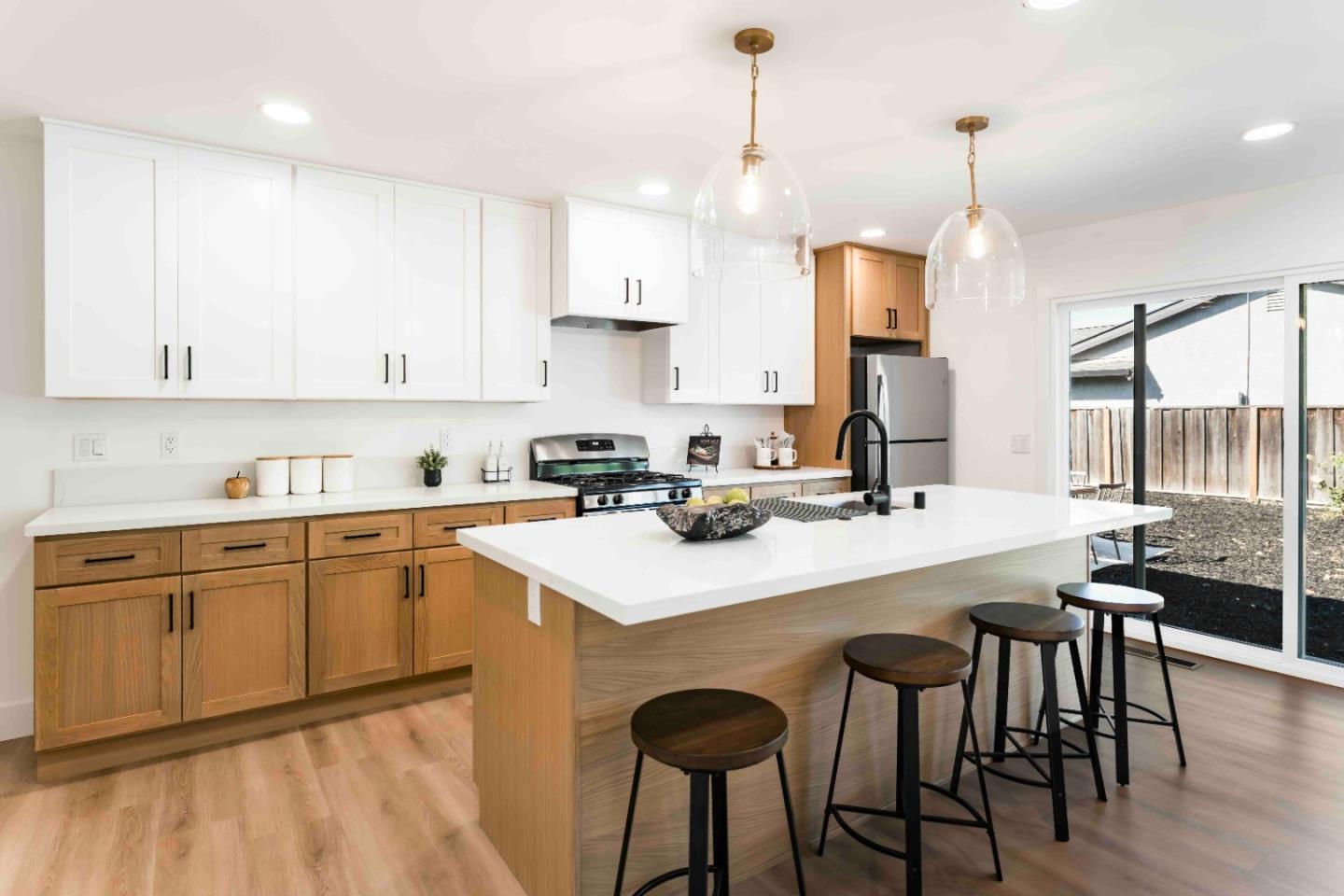 Detail Gallery Image 7 of 22 For 5399 Entrada Olmos, San Jose,  CA 95123 - 3 Beds | 2 Baths