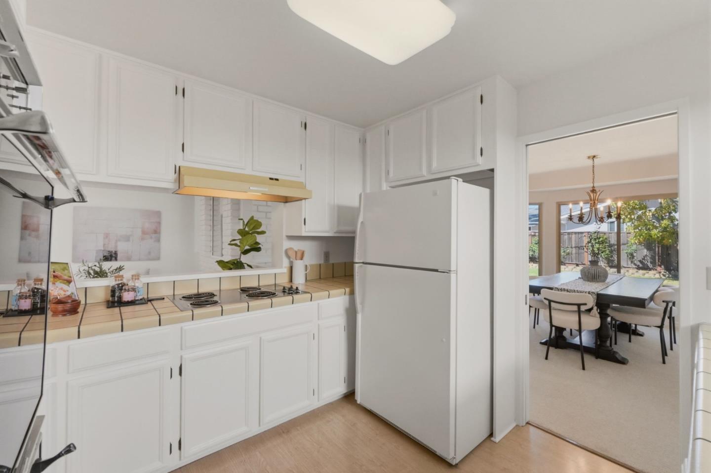 Detail Gallery Image 16 of 56 For 7577 Bollinger Rd, Cupertino,  CA 95014 - 4 Beds | 2 Baths