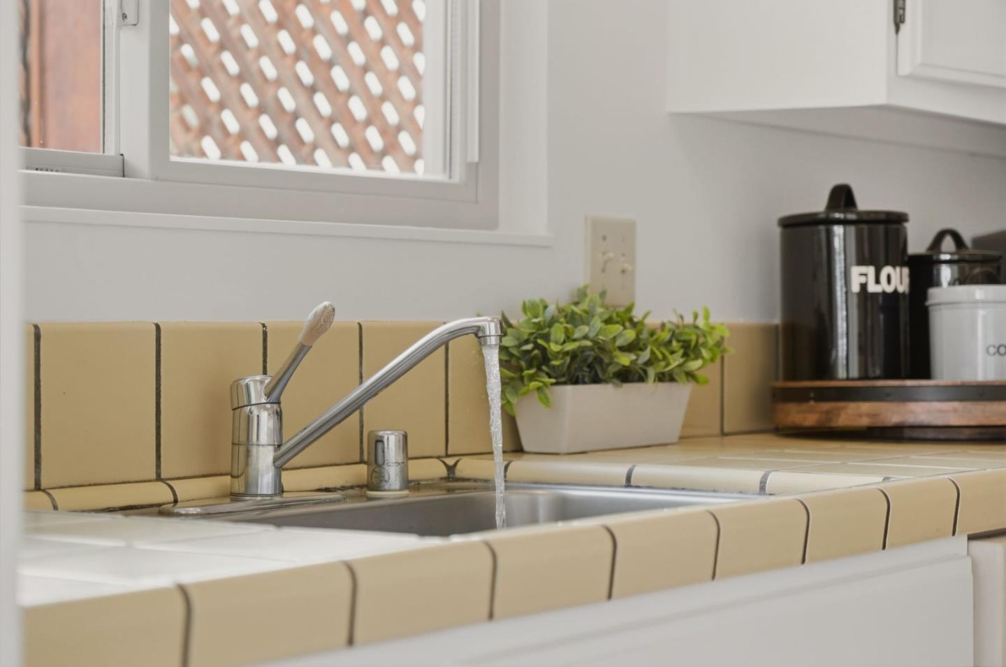 Detail Gallery Image 18 of 56 For 7577 Bollinger Rd, Cupertino,  CA 95014 - 4 Beds | 2 Baths