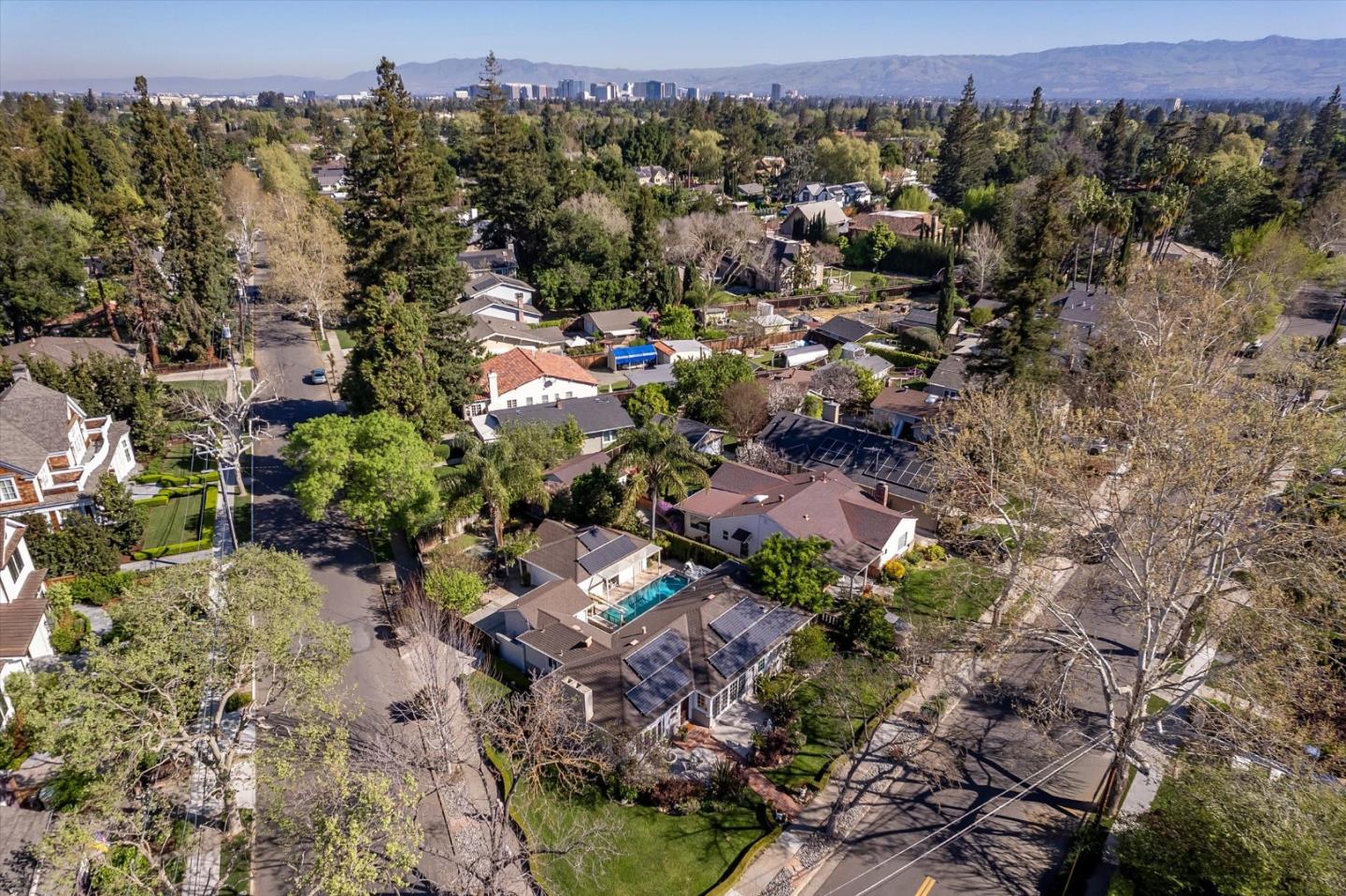 Detail Gallery Image 11 of 50 For 1299 Glenwood Ave, San Jose,  CA 95125 - 2 Beds | 3 Baths