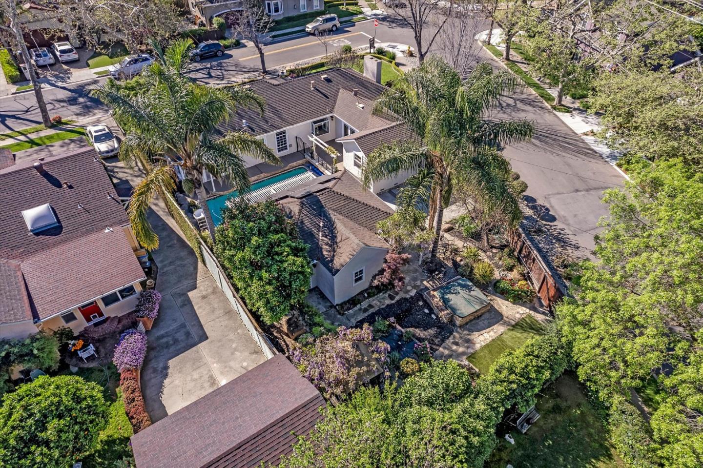 Detail Gallery Image 14 of 50 For 1299 Glenwood Ave, San Jose,  CA 95125 - 2 Beds | 3 Baths