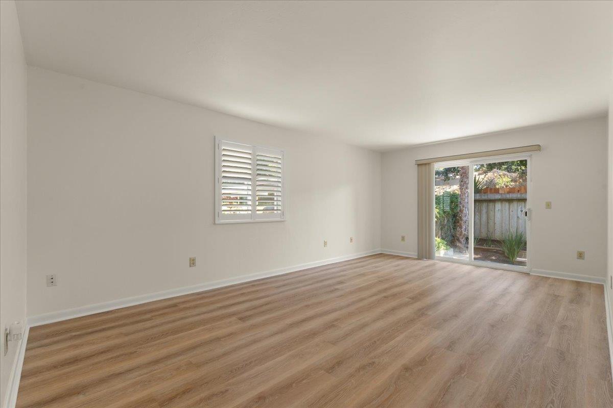 Detail Gallery Image 8 of 16 For 402 Winchester Dr, Watsonville,  CA 95076 - 2 Beds | 1 Baths