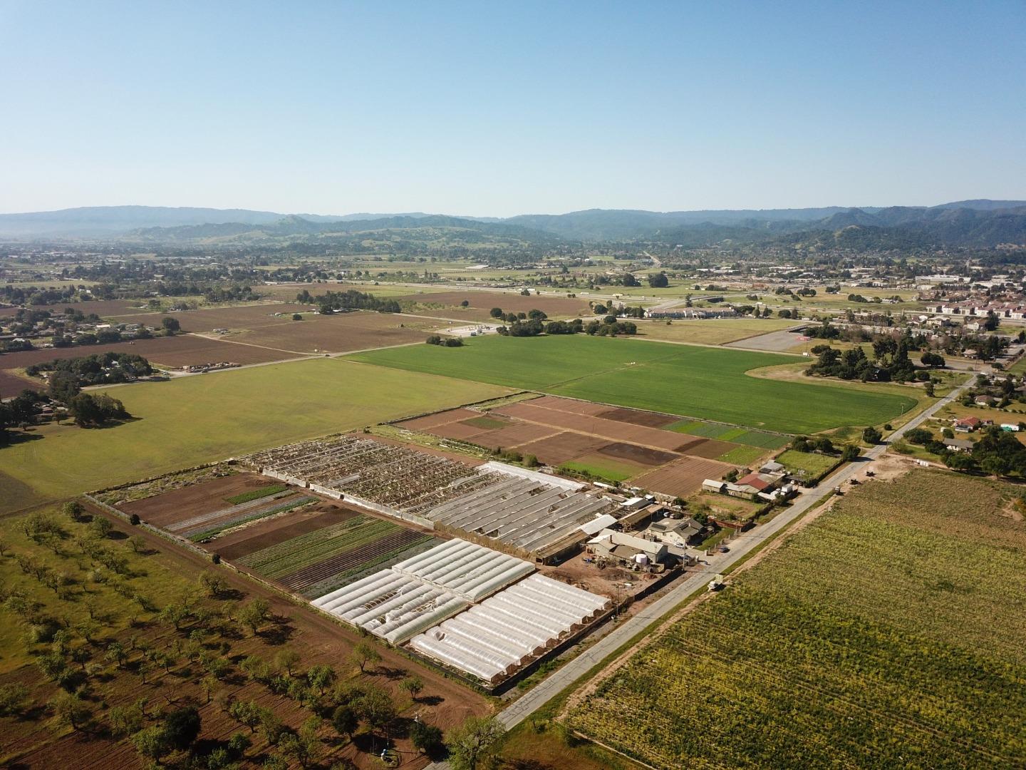 Detail Gallery Image 3 of 18 For 1600 Barrett Ave, Morgan Hill,  CA 95037 - – Beds | – Baths