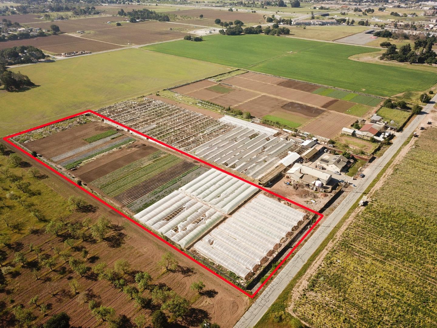 Detail Gallery Image 4 of 18 For 1600 Barrett Ave, Morgan Hill,  CA 95037 - – Beds | – Baths