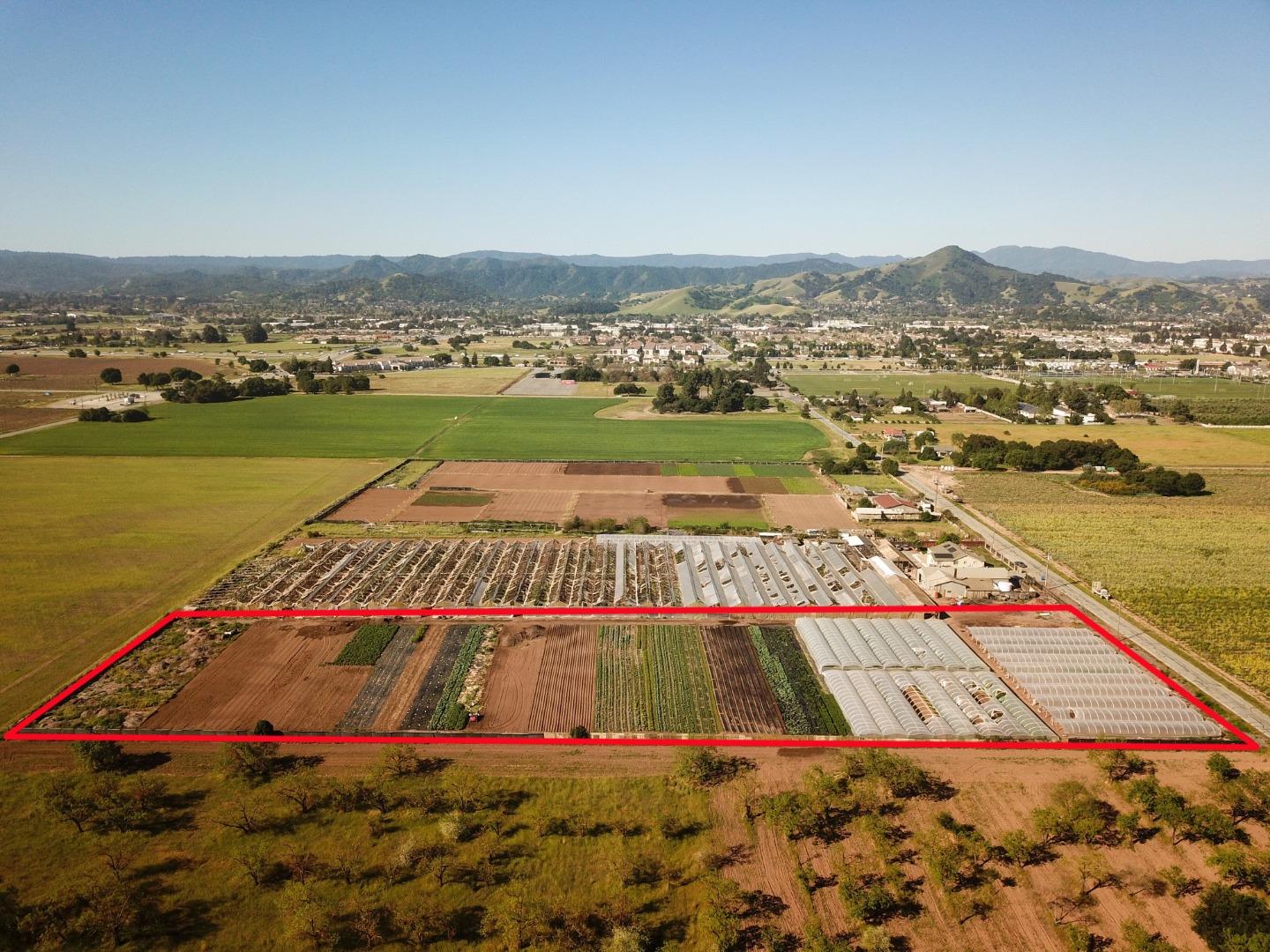 Detail Gallery Image 6 of 18 For 1600 Barrett Ave, Morgan Hill,  CA 95037 - – Beds | – Baths