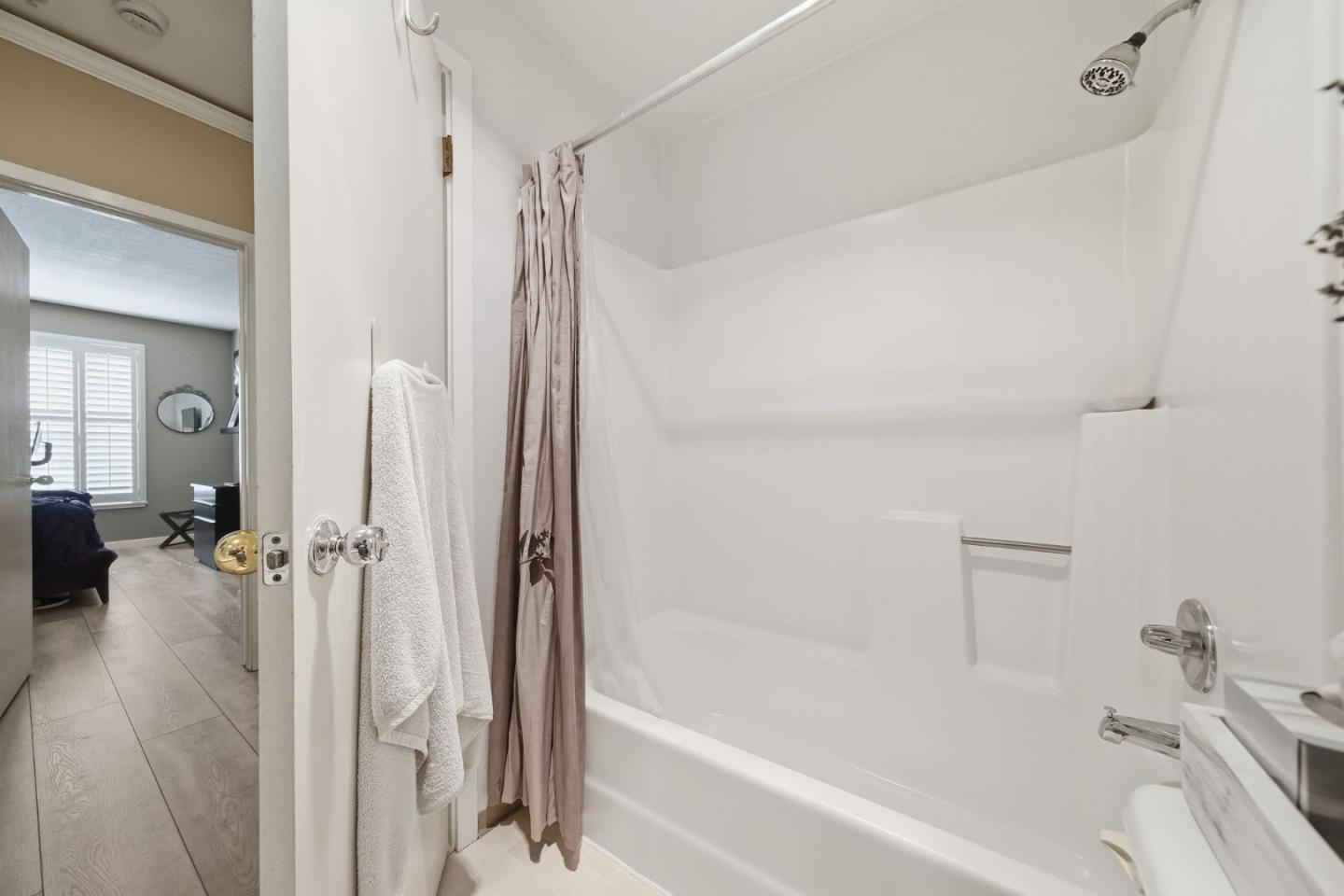 Photo #28: ML82039845 Listing: Photo #28