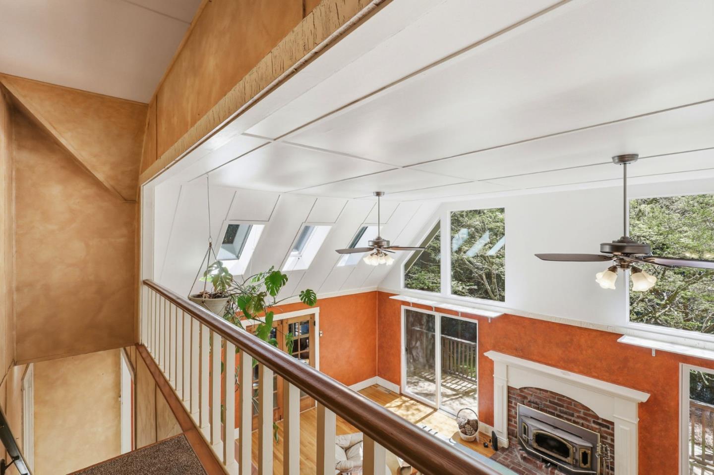 Detail Gallery Image 10 of 45 For 141 Monte Vista Ln, Boulder Creek,  CA 95006 - 3 Beds | 1/1 Baths