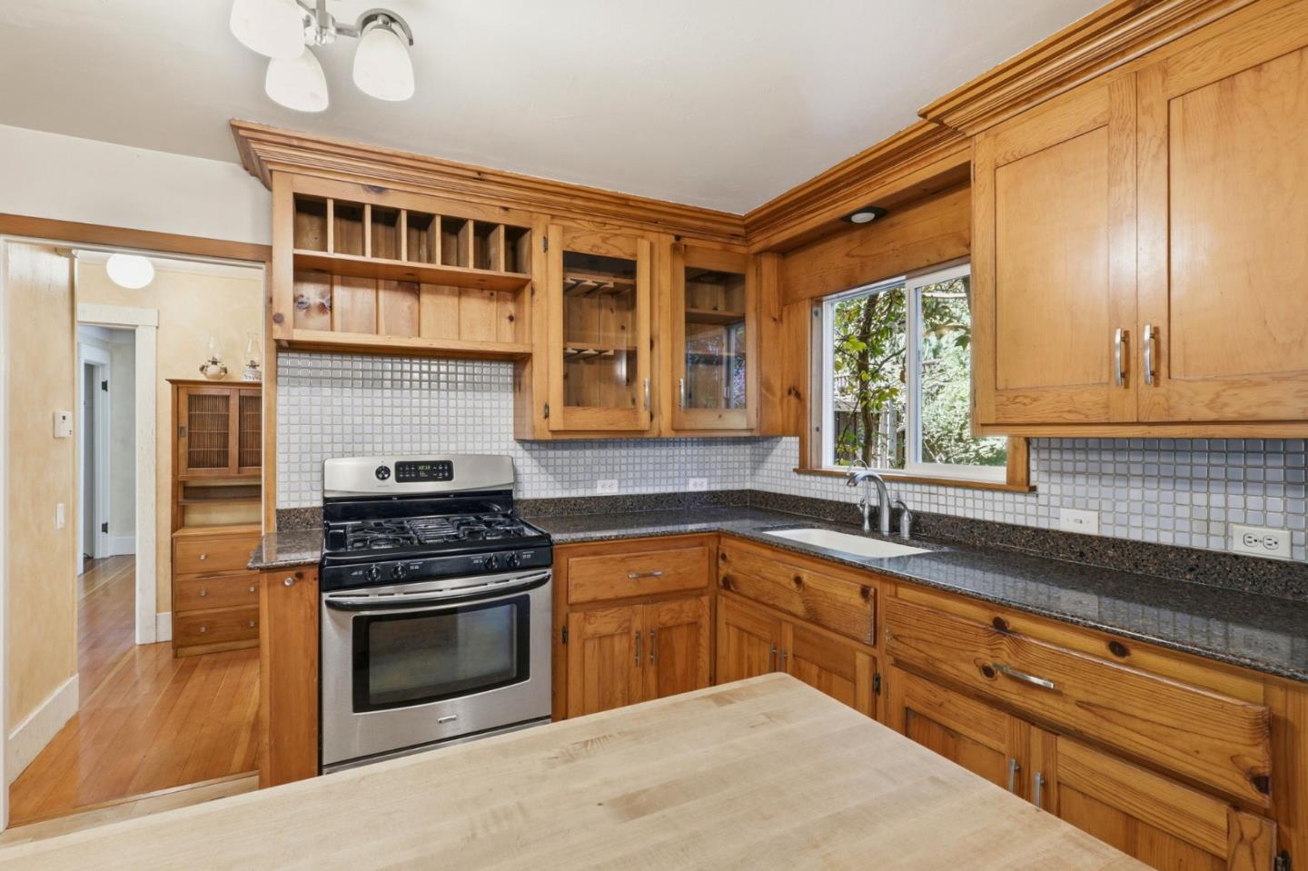 Detail Gallery Image 12 of 45 For 141 Monte Vista Ln, Boulder Creek,  CA 95006 - 3 Beds | 1/1 Baths