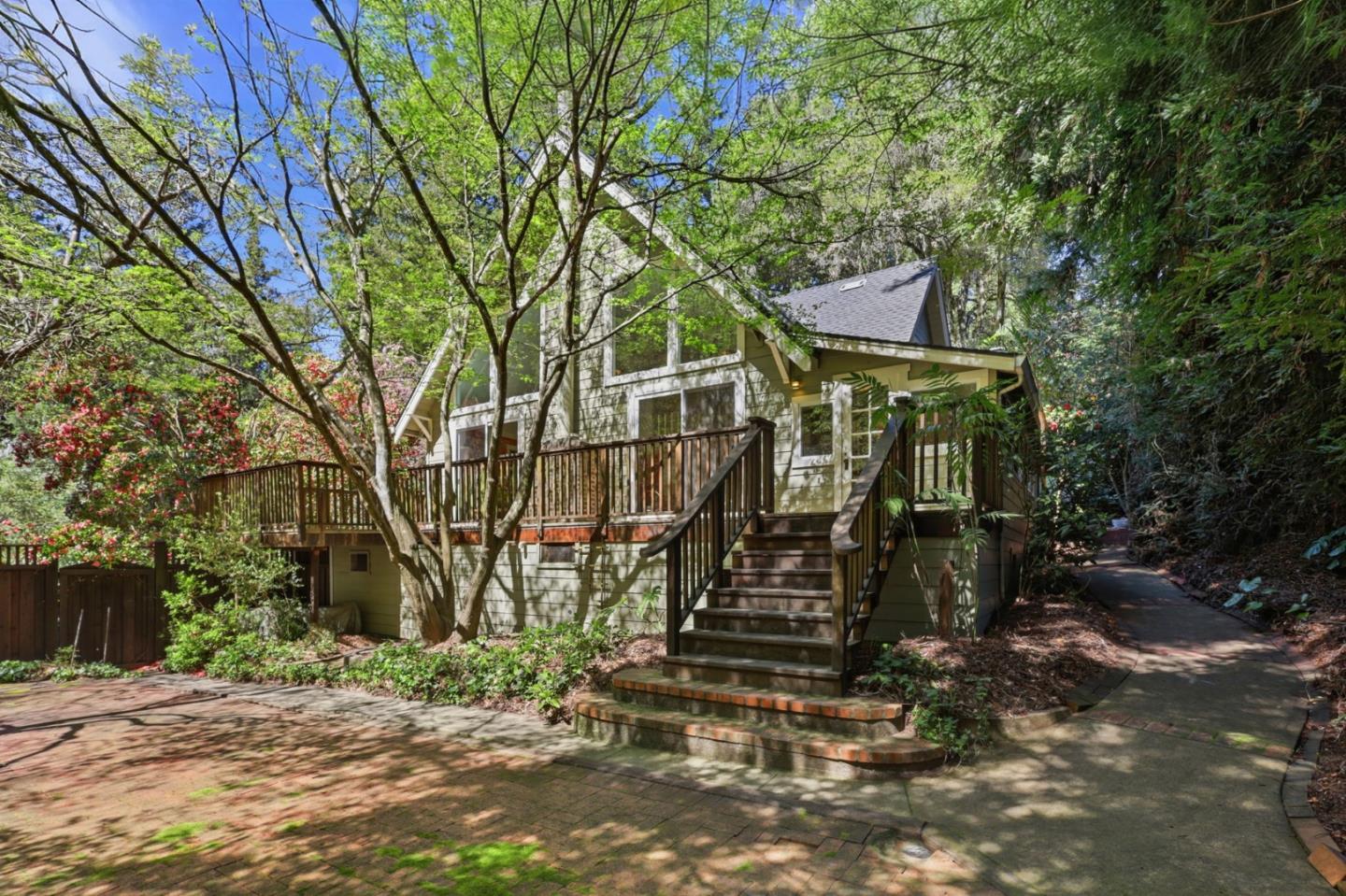 Detail Gallery Image 3 of 45 For 141 Monte Vista Ln, Boulder Creek,  CA 95006 - 3 Beds | 1/1 Baths