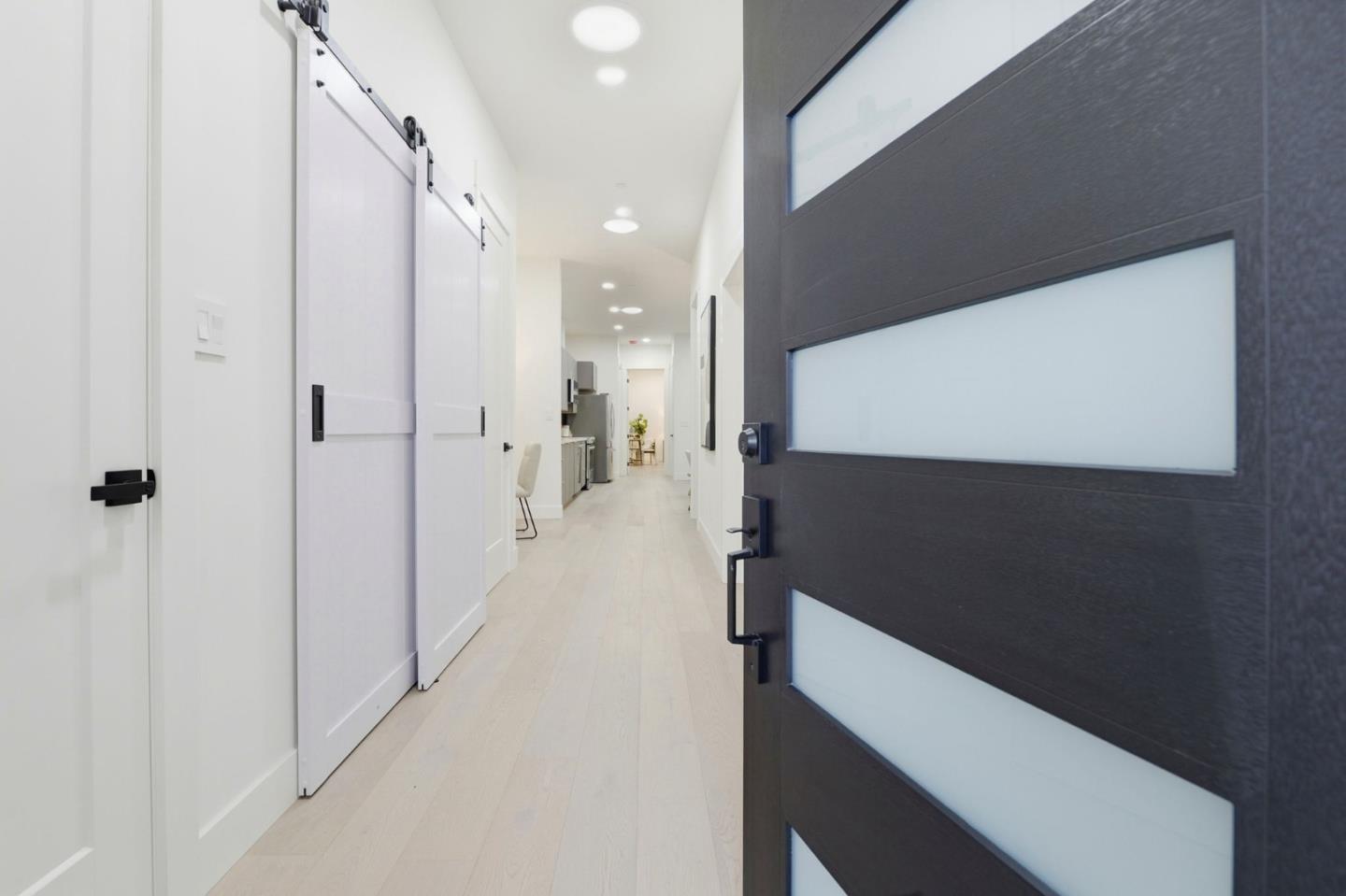 Detail Gallery Image 4 of 30 For 314 Poplar Ave, Redwood City,  CA 94061 - – Beds | – Baths