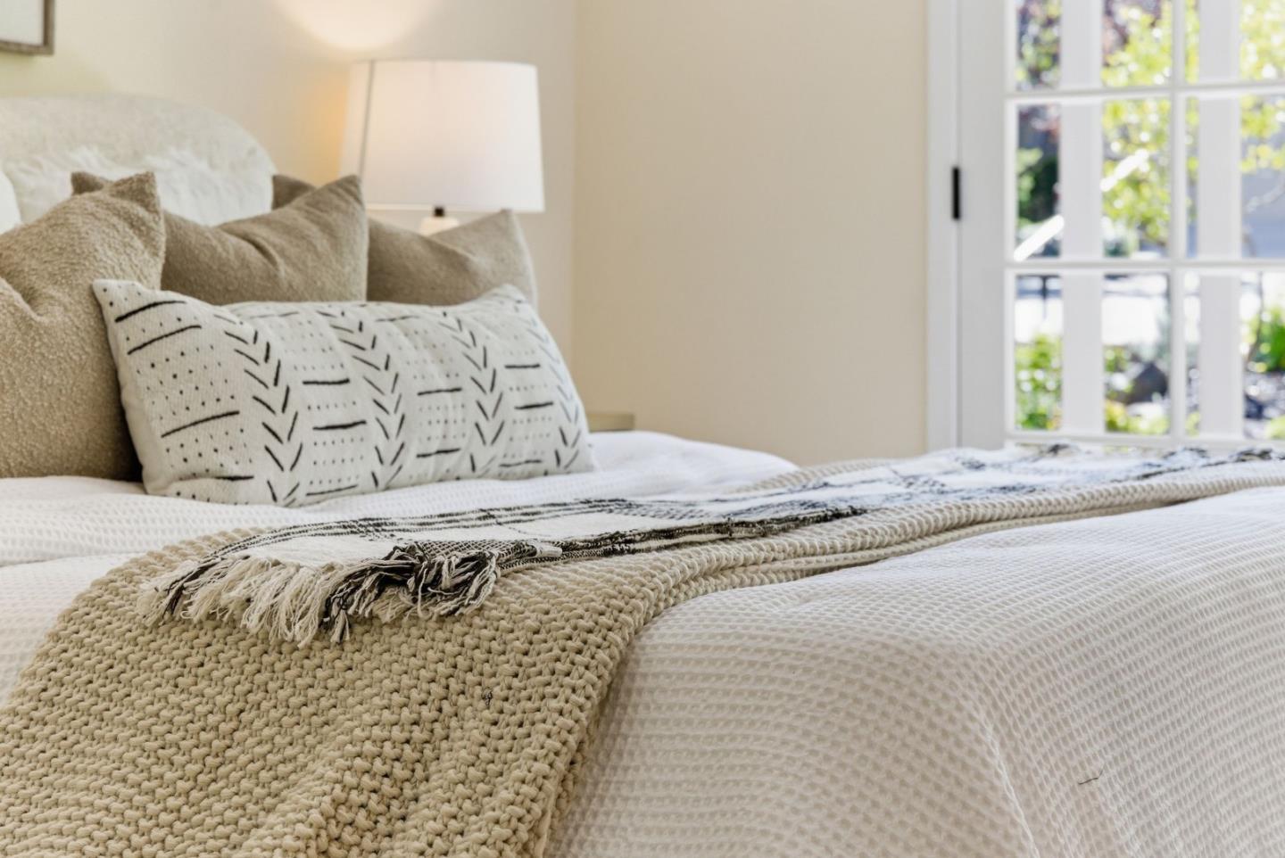 Detail Gallery Image 12 of 48 For 20 Campo Bello Ct, Menlo Park,  CA 94025 - 4 Beds | 2 Baths